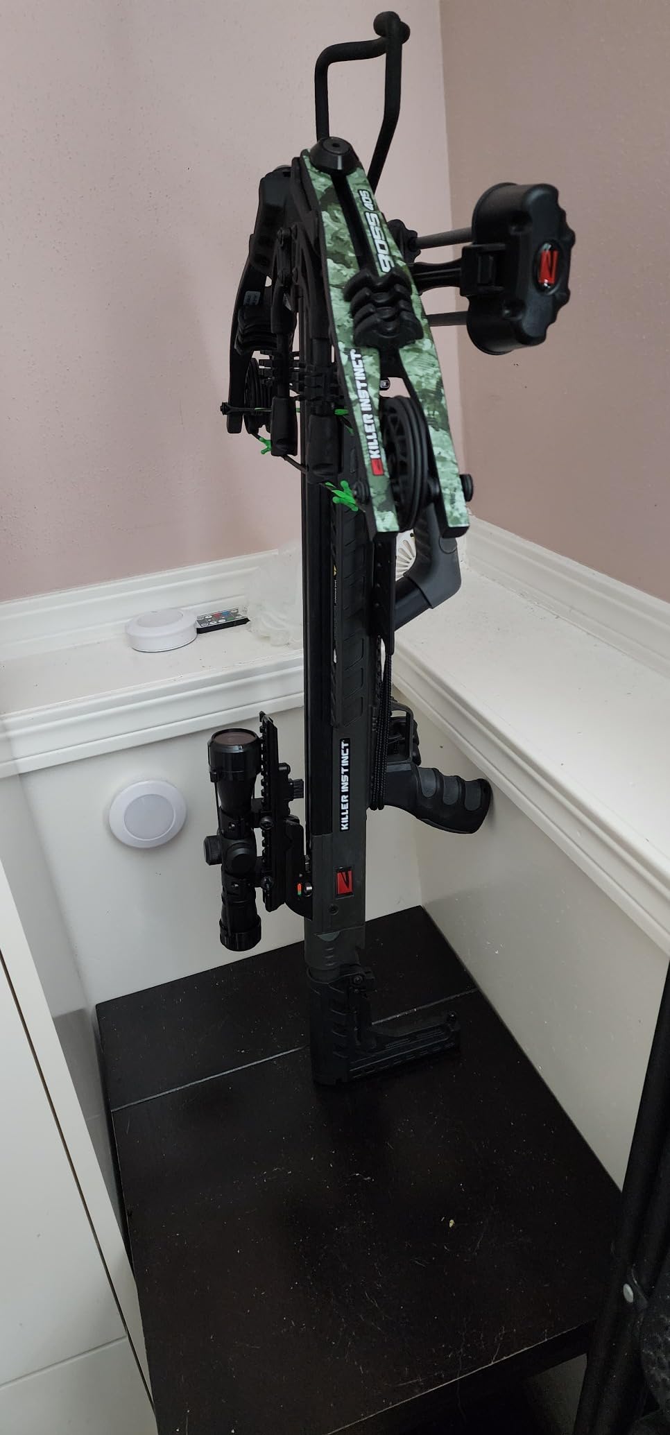 Killer Instinct Boss 405 Crossbow Pro Package with 4x32 IR-W Scope, Rope Cocker, String Suppressors, 3-Bolt Quiver, 3 Hypr Lite Bolts and Field Tips customer photo 2