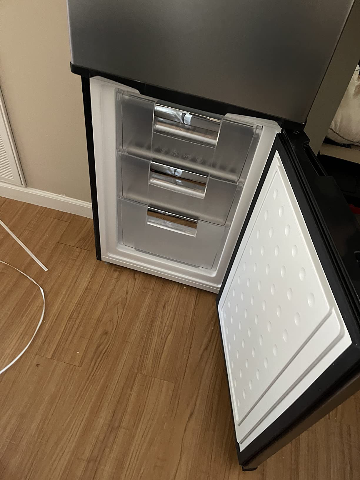 Hamilton Beach 9.2 cu. ft. Bottom Mount Freezer Refrigerator, Stainless Steel (Compact Apartment Size) customer photo 1