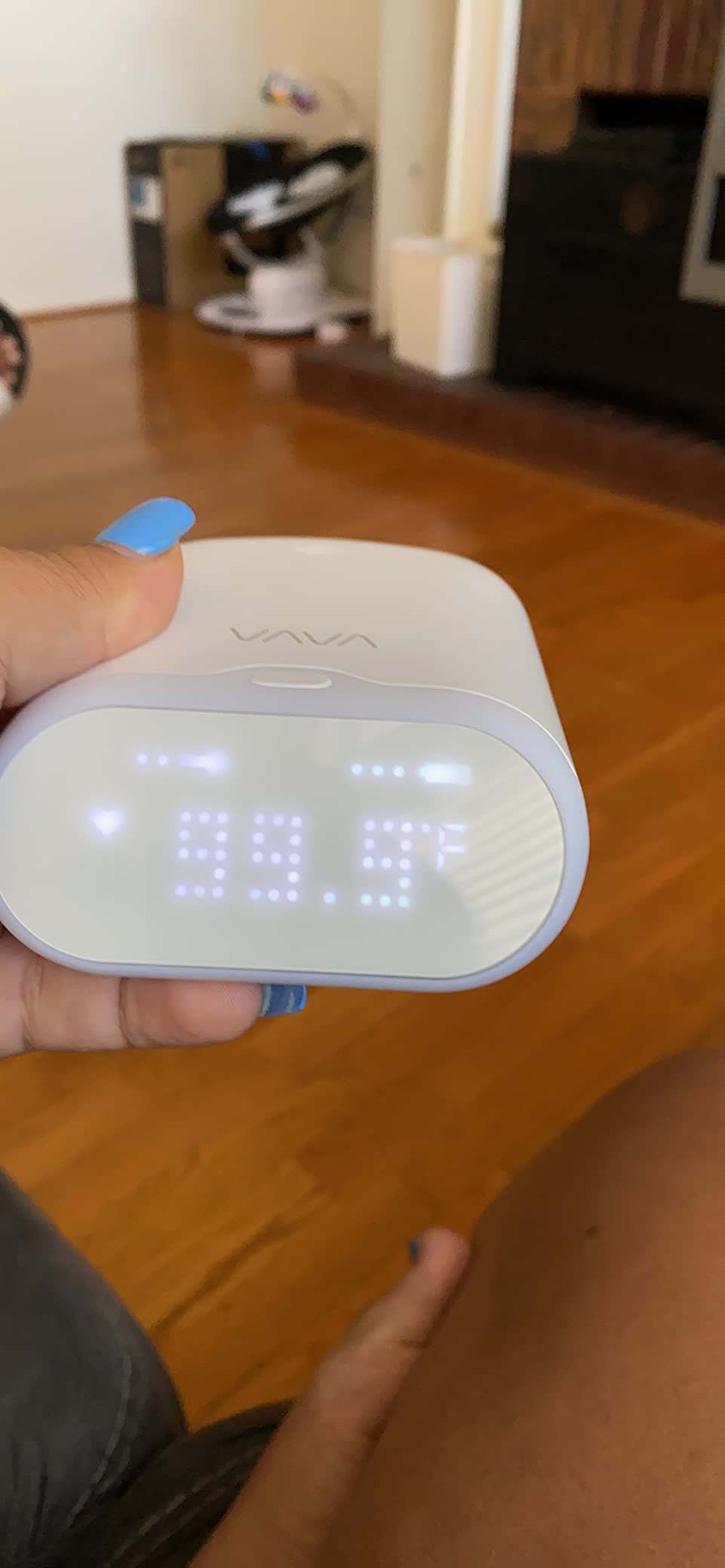 VAVA Smart Baby Thermometer for Kids & Adults, Real-Time Continuous Monitoring Thermometer with Fever Alarm, 24H Battery Life, Wearable Armpit Fever Monitor customer photo 2