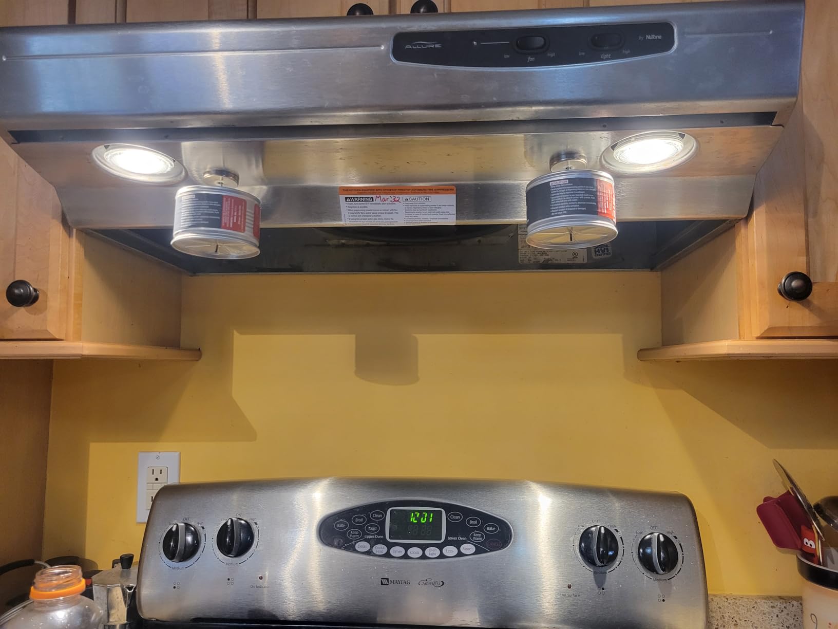 Rangehood Fire Suppressor - Automatic StoveTop Fire Suppressor for Residential Kitchen Safety - Easy to Install, Direct Flame-Activated, Non-Toxic Fire Suppression System (1 Pair) customer photo 1