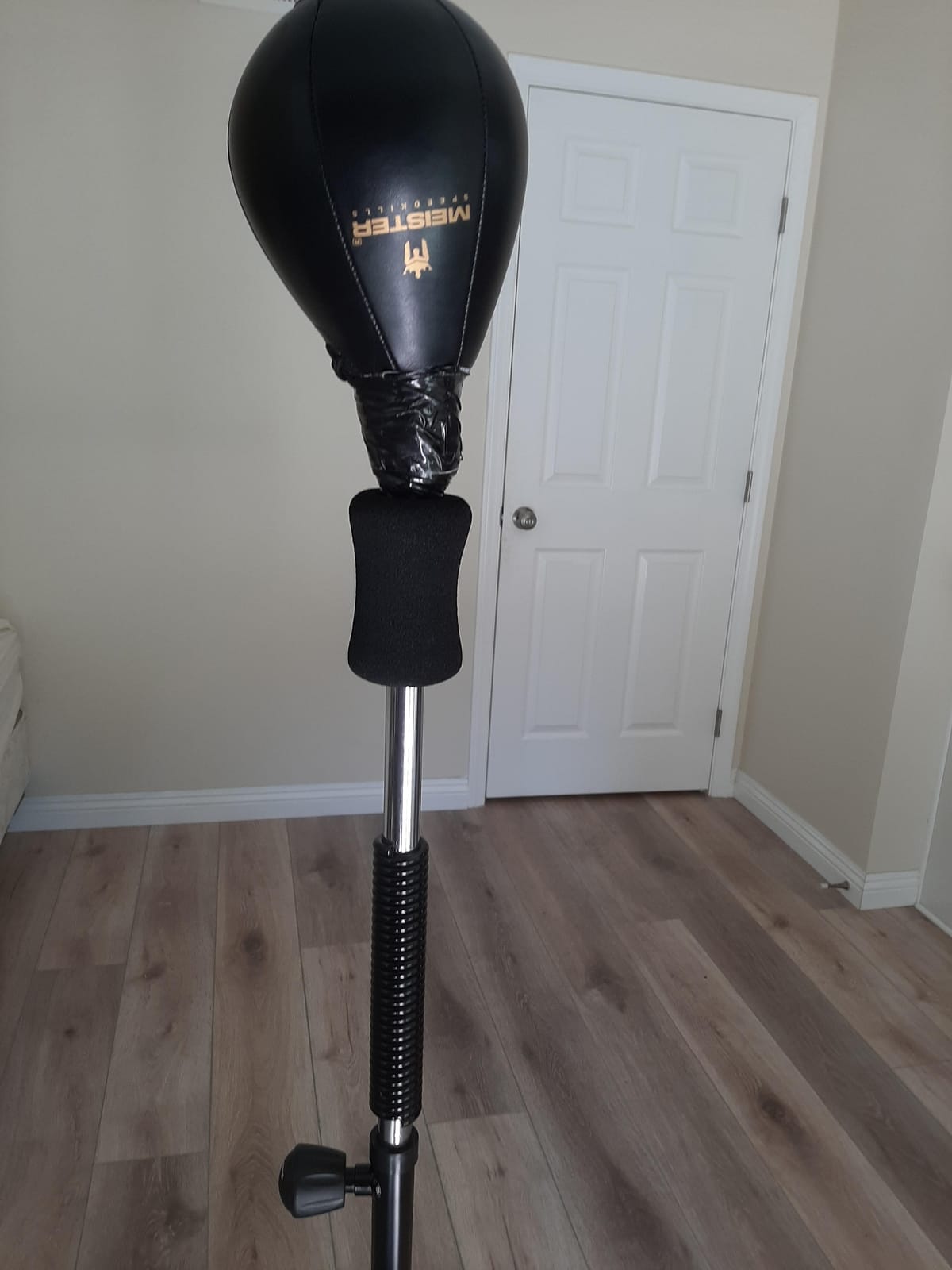 Ringside Elite Cobra Reflex Bag, Freestanding Foam-Filled Punching Bag Stand with Rapid-Rebound Spring, Ideal for Boxing, MMA, Muay Thai, and More, Adjustable Height, 60