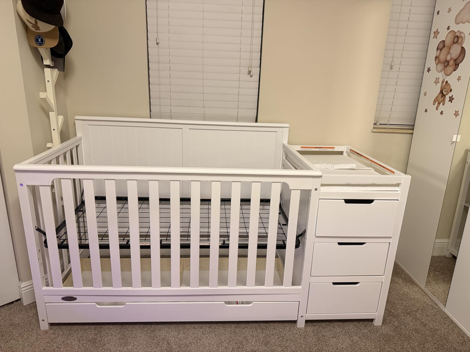 Graco Hadley 5-in-1 Convertible Crib & Changer, White | GREENGUARD Gold Certified, Fits Standard Crib Mattress, Converts to Toddler Bed and Full Bed, 4 Adjustable Mattress Heights customer photo 2
