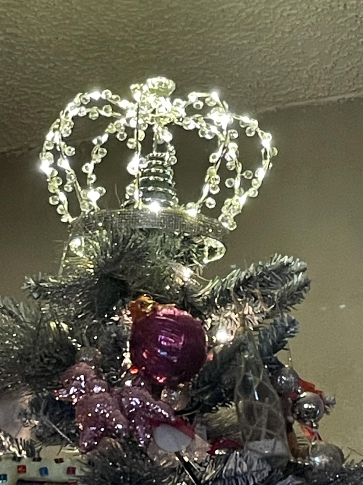 Christmas Crown Tree Topper, Light up Tree Topper Lighted Toppers with 60 Warm White LED Lights, Large Topper with Multifunction Controller, Metal Xmas Topper Decorations, Plug in customer photo 1