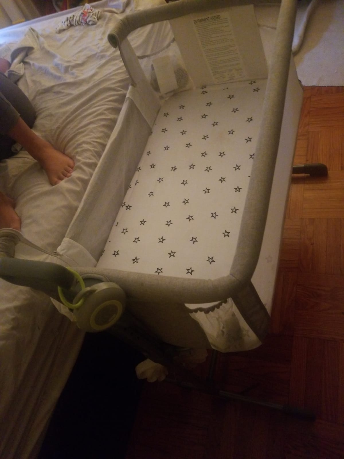 Milliard Baby Bedside Bassinet Sleeper, Bassinet for Newborn with Plush Mattress, Mesh Breathable, Adjustable Side Sleeper Portable Crib for Infant customer photo 2