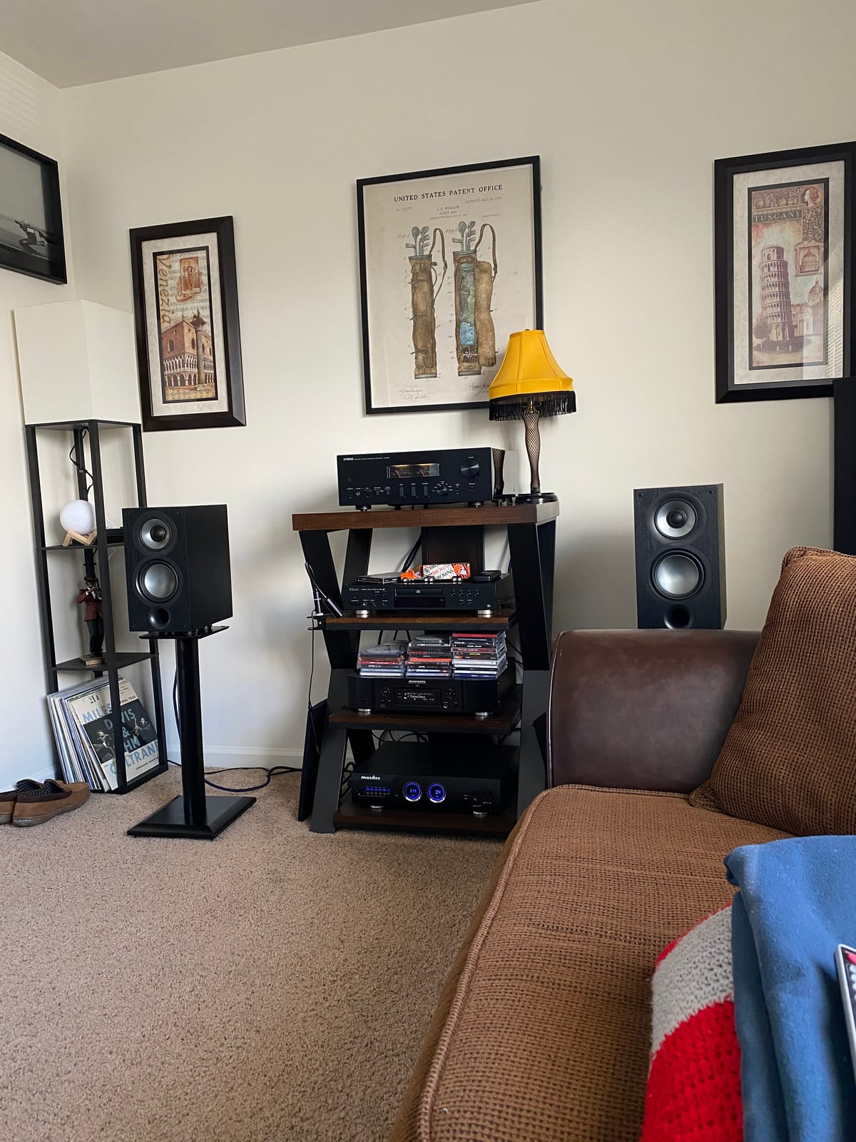 ELAC Uni-Fi 2.0 UB52 Bookshelf Speakers (Pair), Black (UB52-BK) customer photo 1