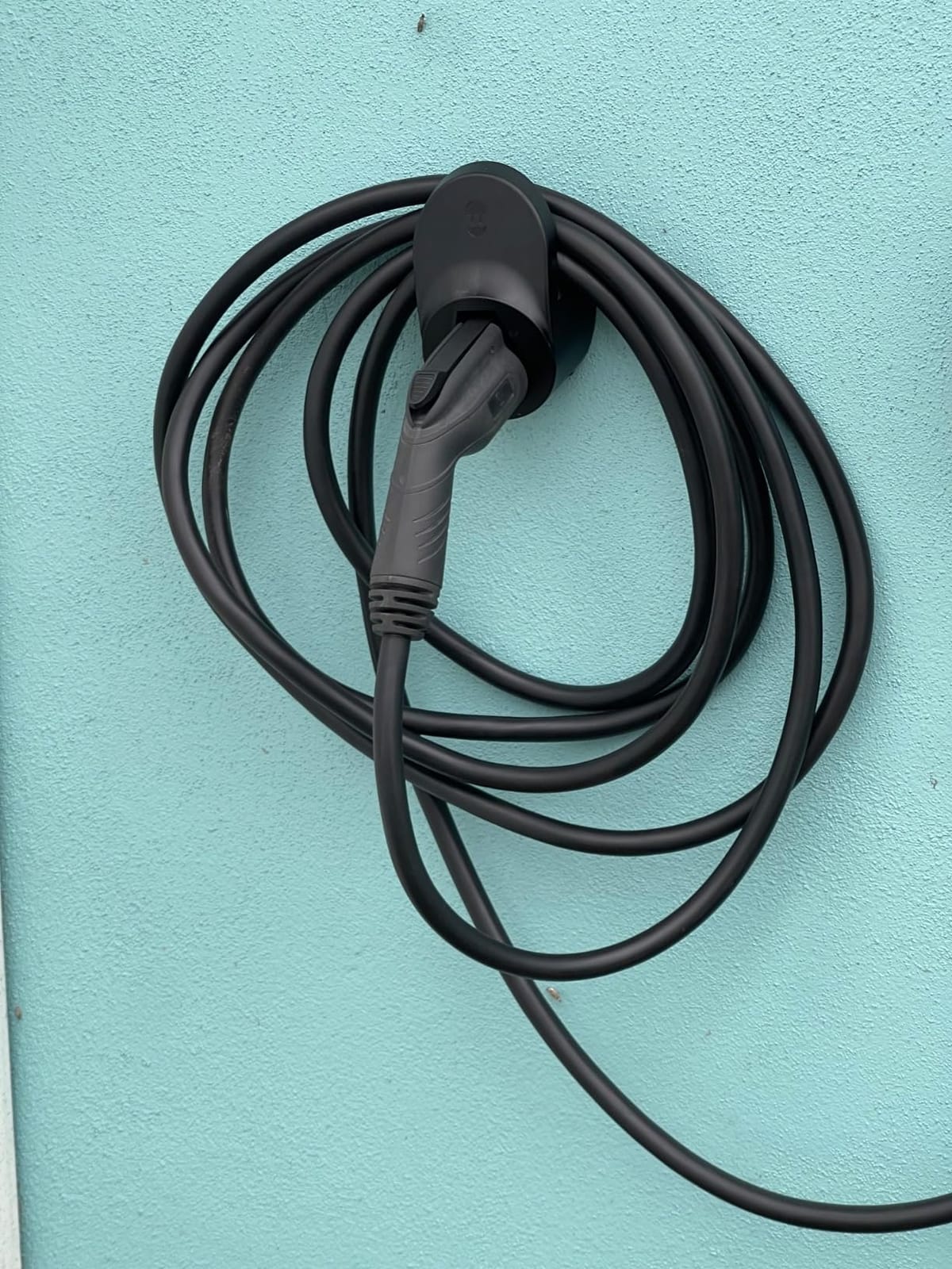 Wallbox Pulsar Plus Level 2 EV Charger 40A, J1772, WiFi/Bluetooth, 25ft Cable customer photo 1