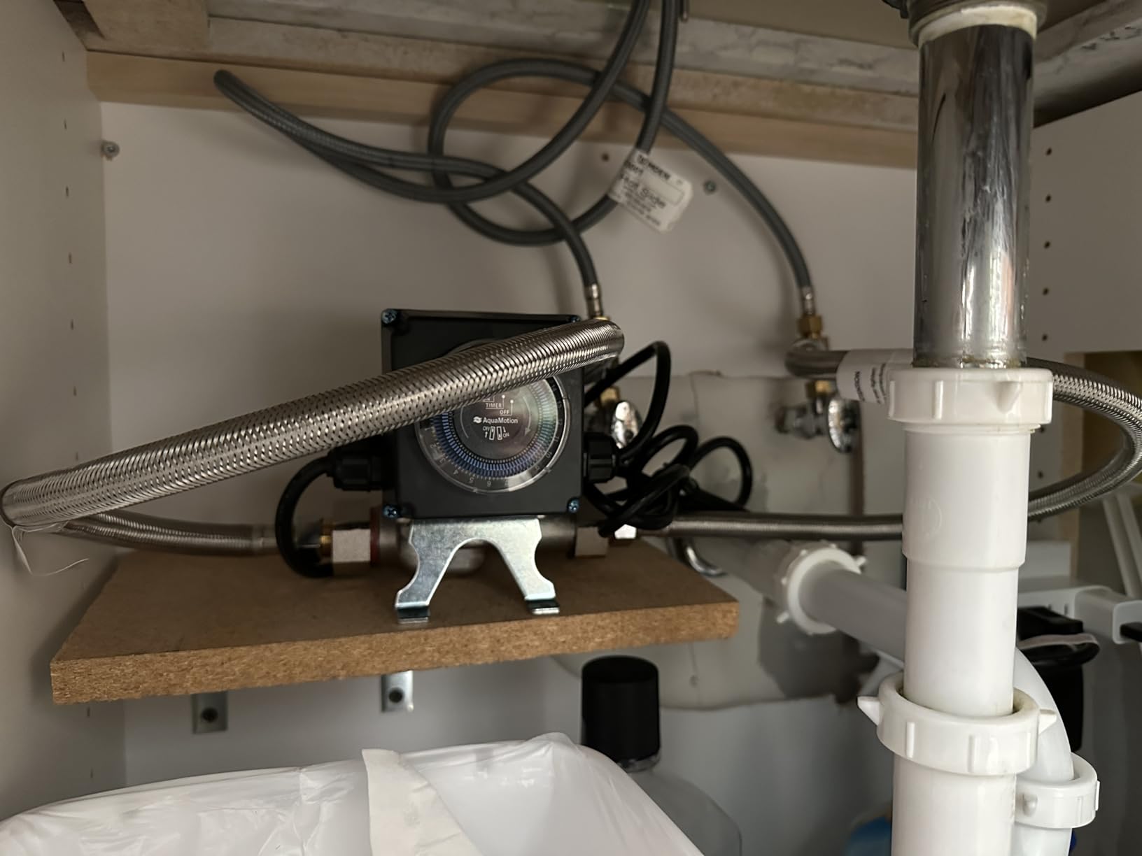 APCOM UT1 Hot Water Recirculation Pump | Under Sink | For Tank Heaters | Automatic Recirculation Pump | Instant Hot Water Delivery | Tank-Type Heaters | Energy Efficient customer photo 2