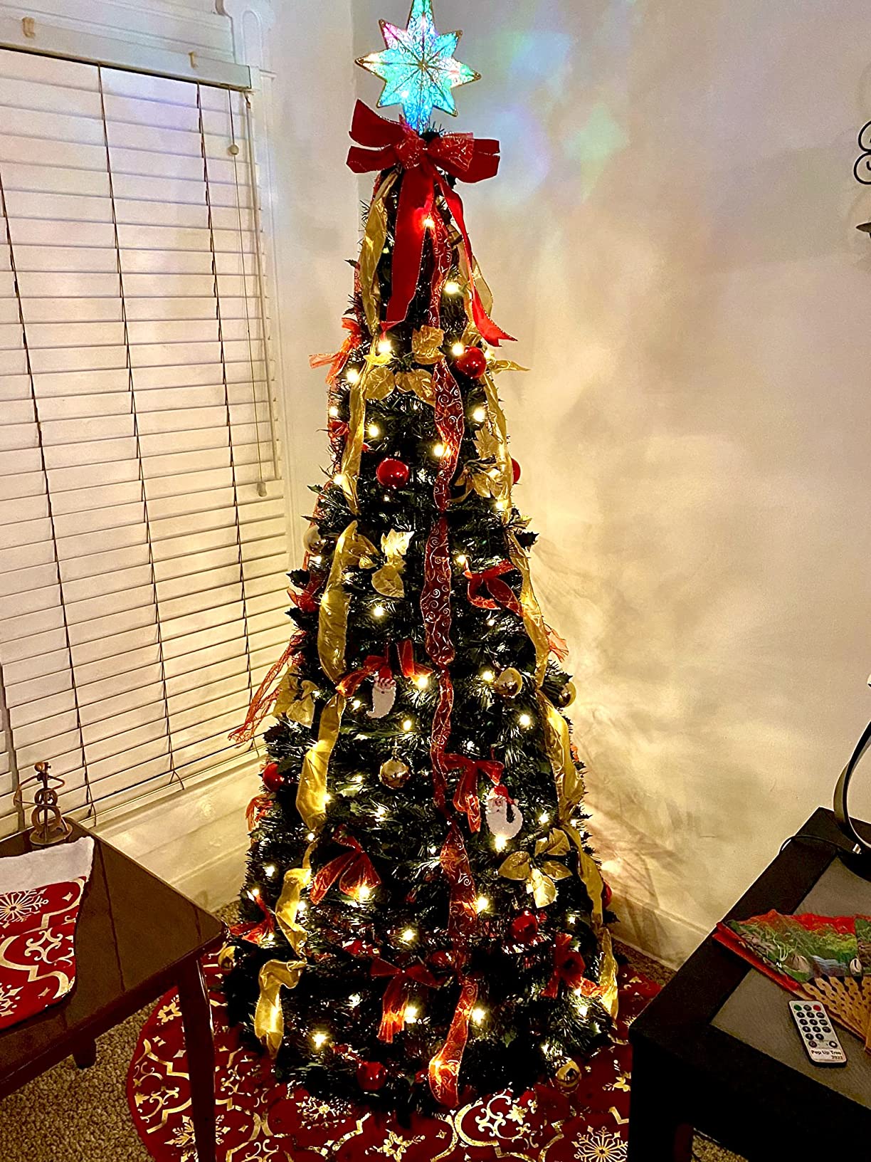 6Ft Pre-lit Christmas Tree - Fully Decorated Pull-Up Christmas Tree with Remote, 200 LED Lights, Ornaments, Red&Gold Ribbon, Bows, Easy Assemble Collapsible Xmas Trees Holiday Party Decor customer photo 1