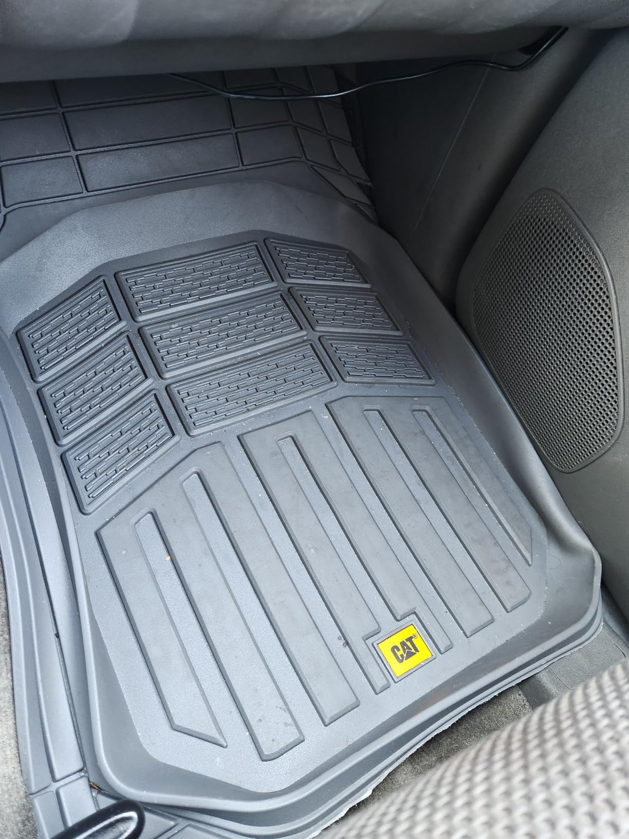 Cat CAMT-9013 (3-Piece) Heavy Duty Deep Dish Rubber Floor Mats, Trim to Fit for Car Truck SUV & Van, All Weather Total Protection Durable Liners Black customer photo 2