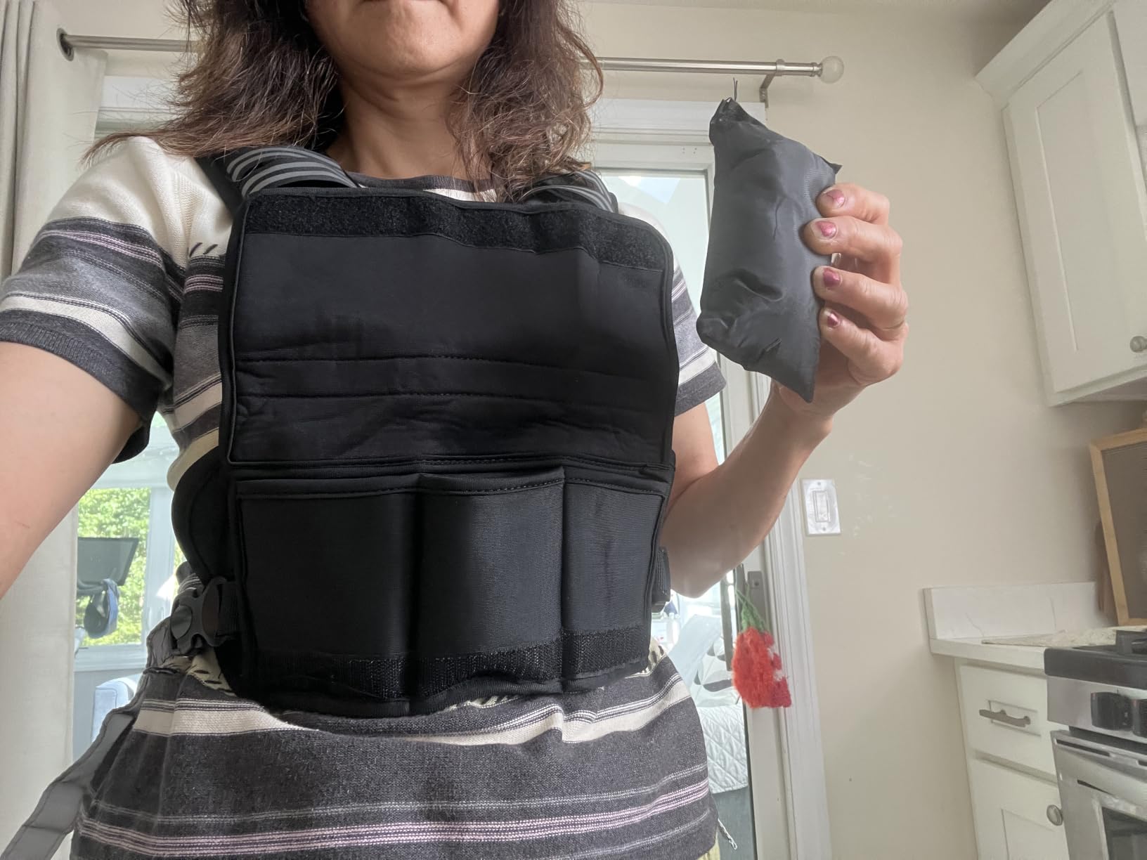 ZELUS Weighted Vest for Men Women, Adjustable 4-32lb Vest, Removable Weights customer photo 1