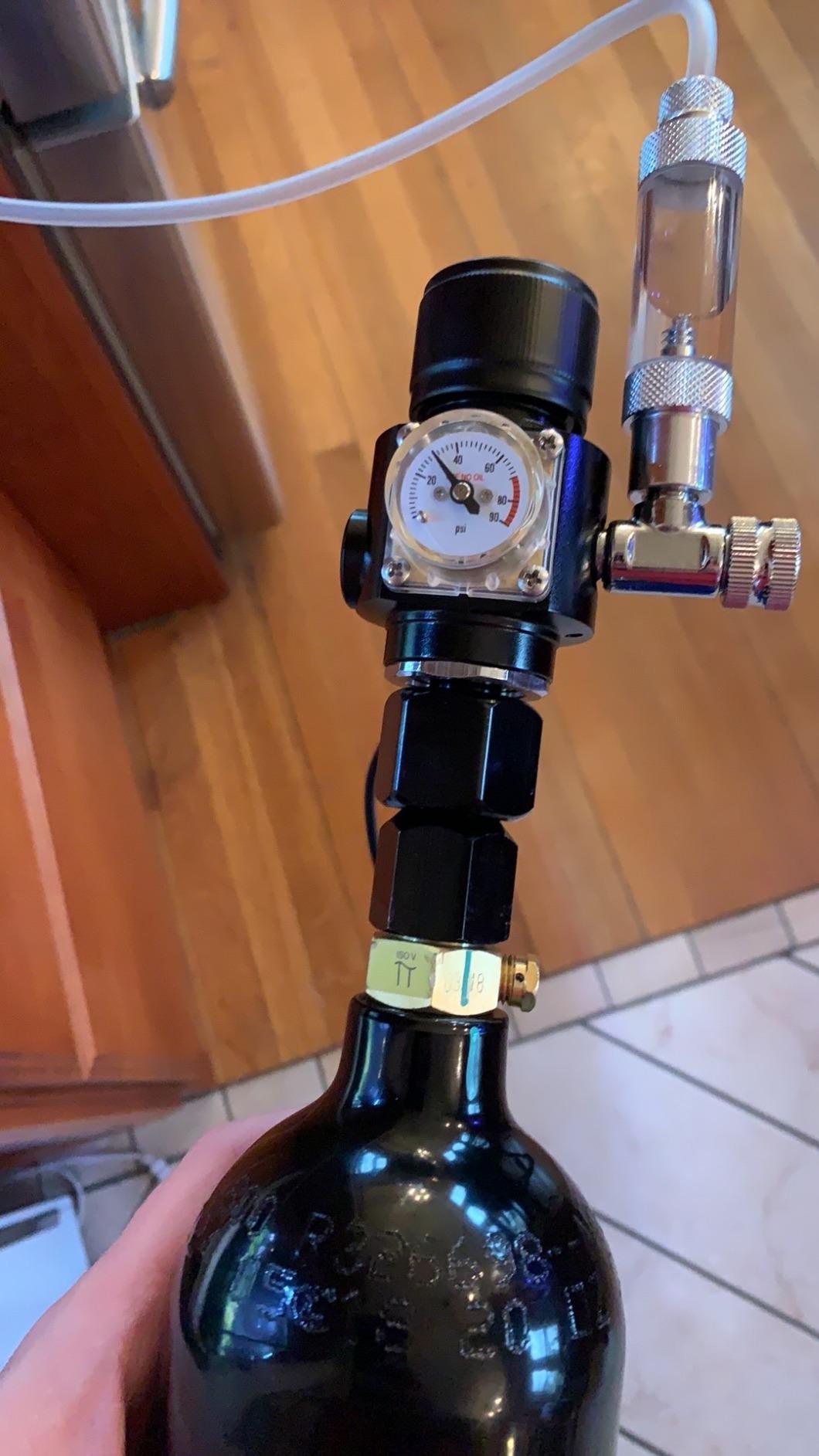 FZONE Aquarium CO2 Regulator Mini Series V3.0 Dual Stage with DC Solenoid and Bubble Counter Check Valve Compatible Paintball Tank CGA320 CO2 Cylinder customer photo 1