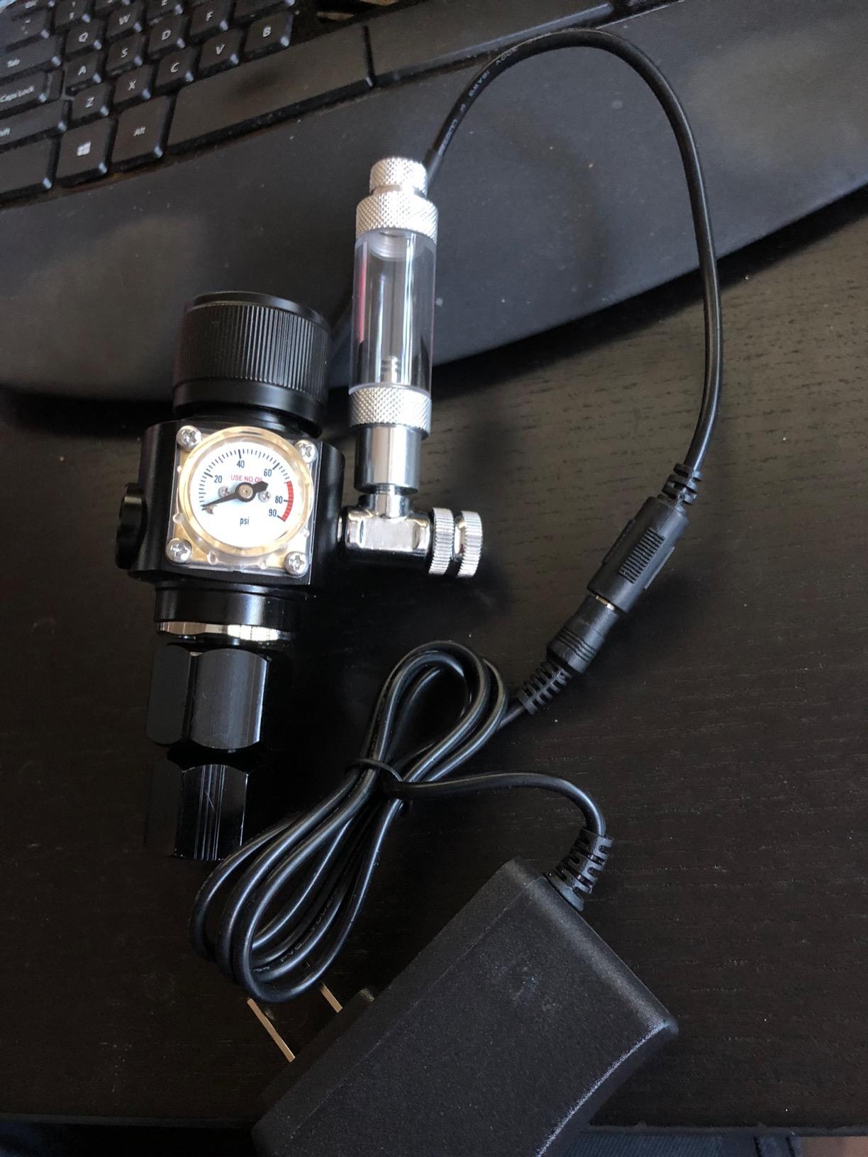 FZONE Aquarium CO2 Regulator Mini Series V3.0 Dual Stage with DC Solenoid and Bubble Counter Check Valve Compatible Paintball Tank CGA320 CO2 Cylinder customer photo 2