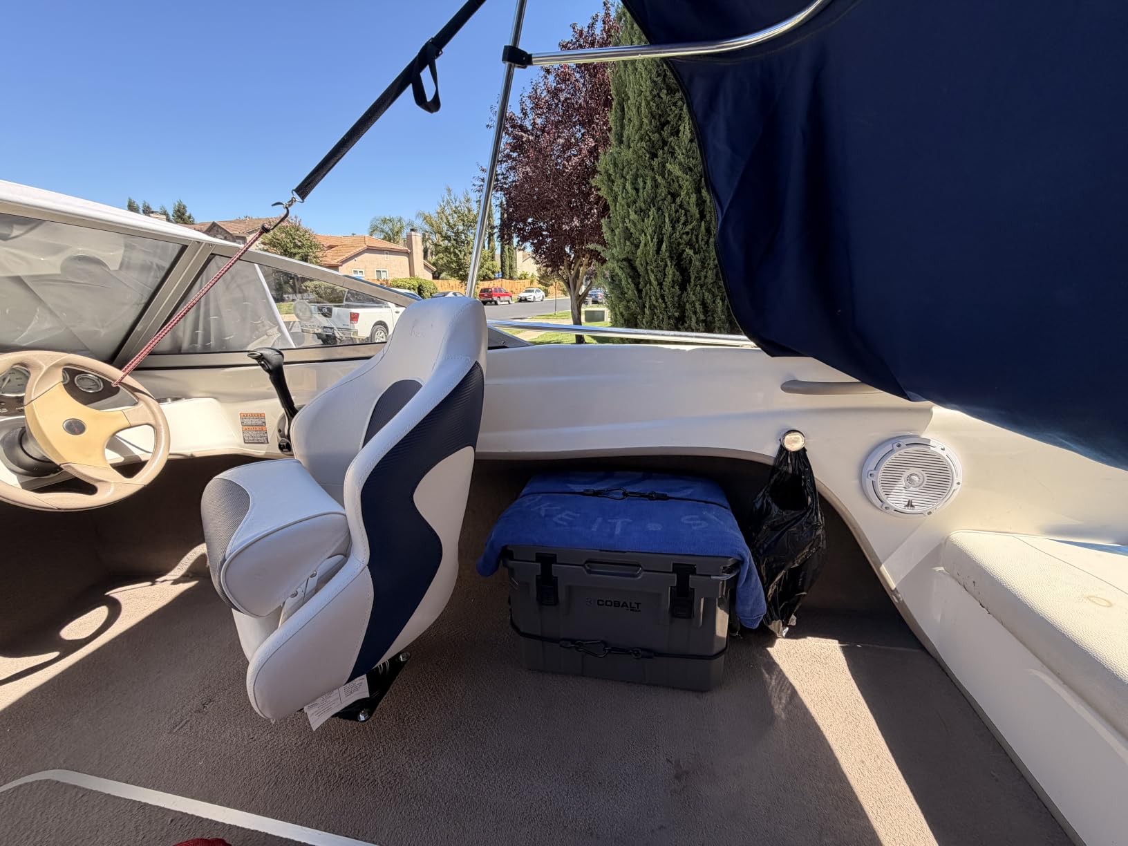 MSC Captain Boat Seat (White/Charcoal) customer photo 1