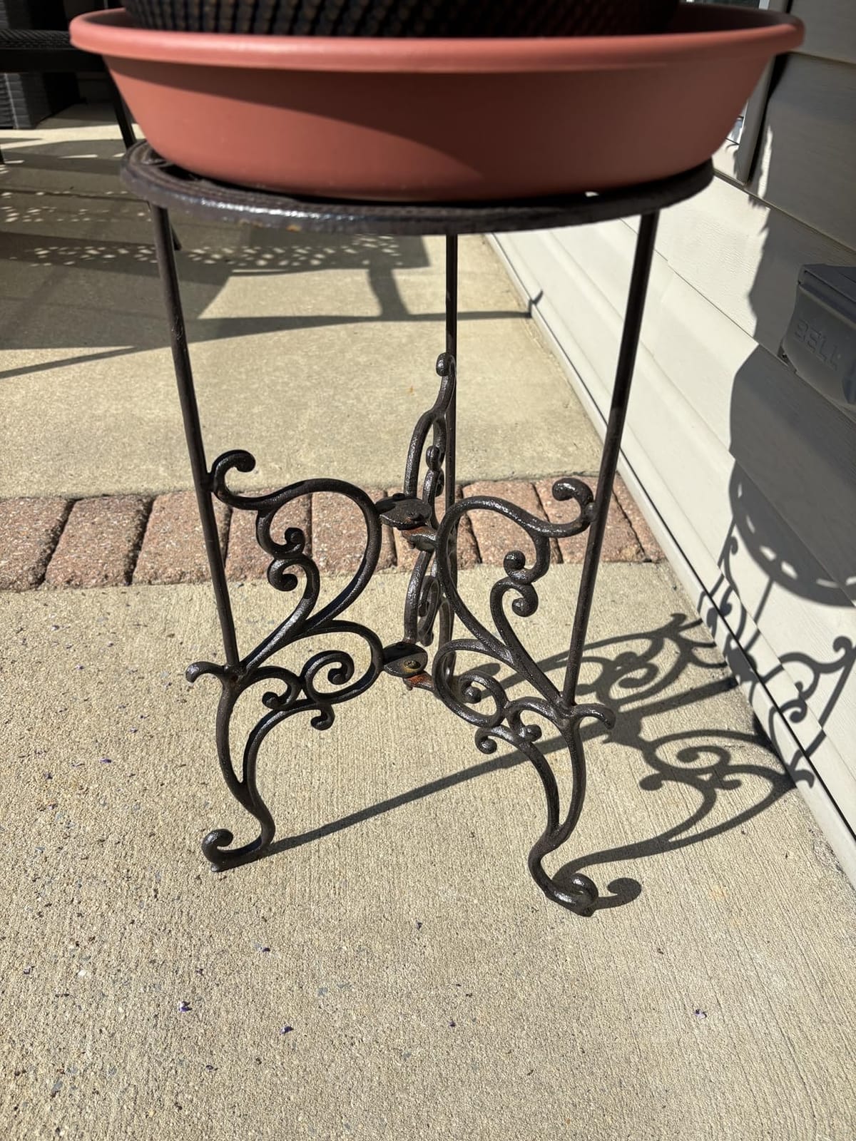 OwnMy Heavy Duty Cast Iron Plant Stand Indoor Outdoor Flower Pot Holder customer photo 1