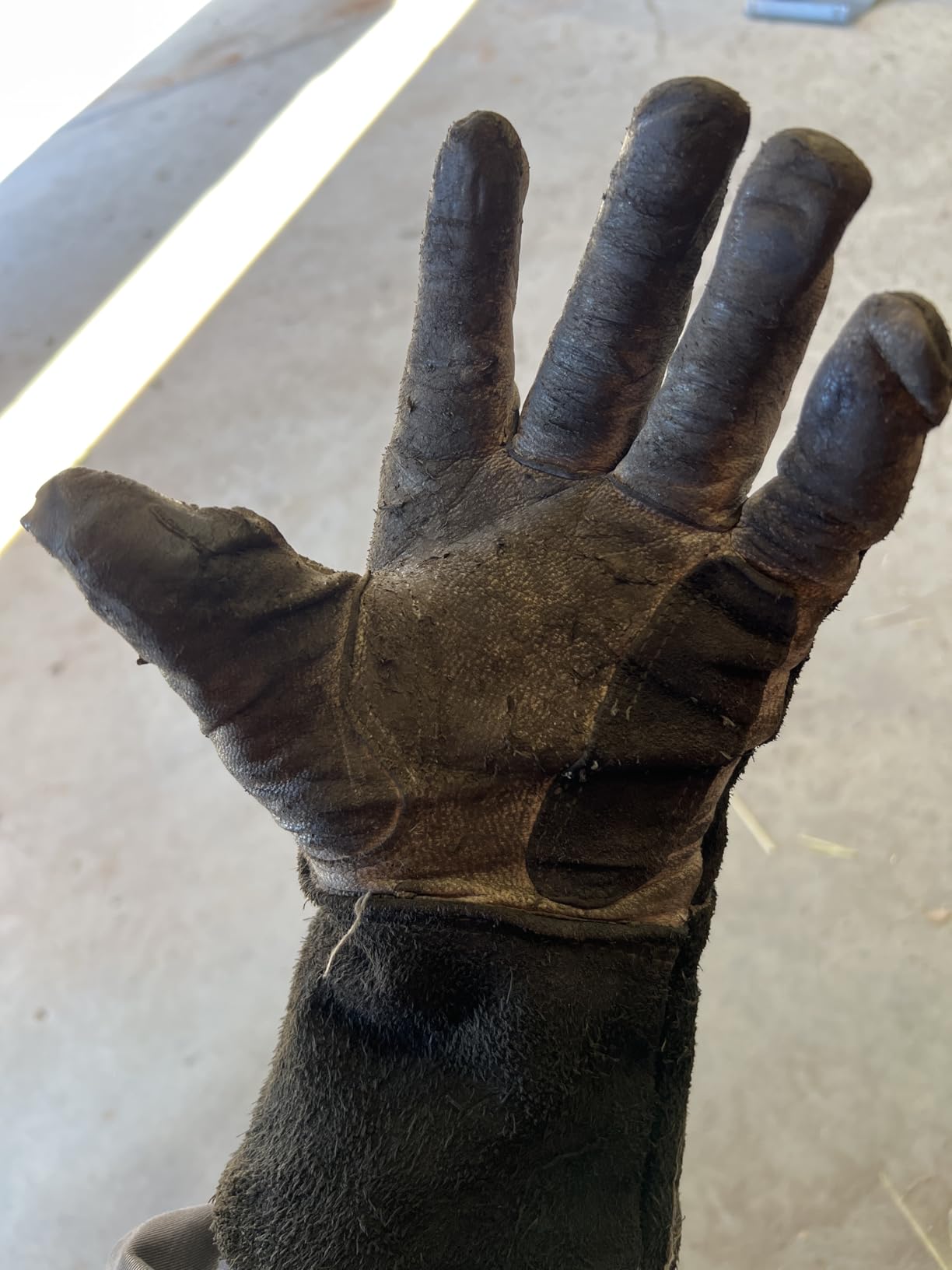 YESWELDER Premium Goatskin TIG Welding Gloves | Top Grain Leather | High Dexterity | True - Fit-Large customer photo 1