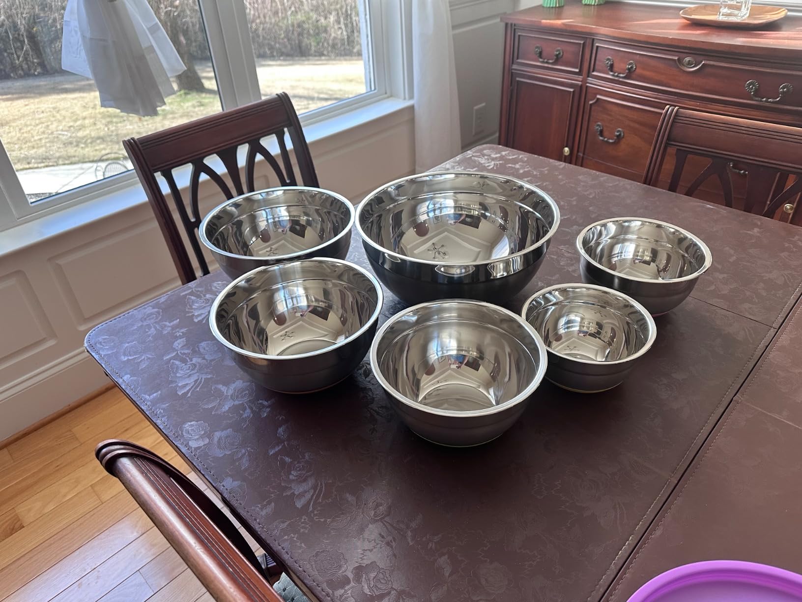 Umite Chef Mixing Bowls with Airtight Lids, 6 piece Stainless Steel Metal Nesting Storage Bowls, Non-Slip Bottoms Size 7, 3.5, 2.5, 2.0,1.5, 1QT, Great for Mixing & Serving (Khaki) customer photo 2