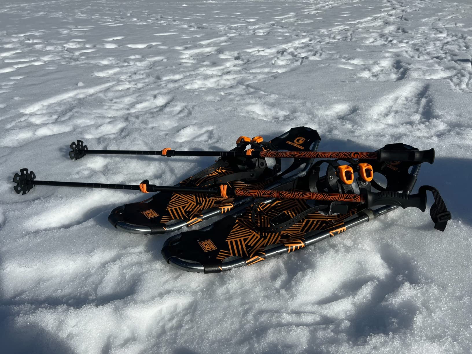 G2 21/25/30 Inches Light Weight Snowshoes for Women Men Youth, Set with Trekking Poles, Tote Bag, Gaiters, Special Fast Ratchet Binding, Orang/Blue/Red Available customer photo 1