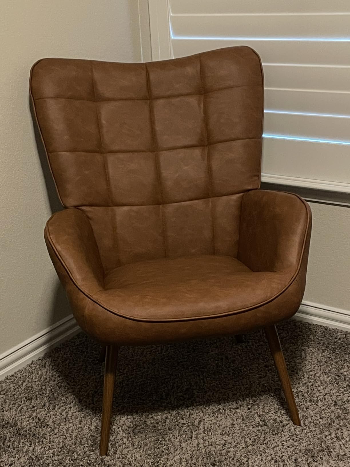 Yaheetech Faux Leather Accent Chair for Living Room Retro Brown | Tufted High Back Chair, Modern Armchair with Tapered Metal Legs, Sized for Living Room Bedroom Office Corner customer photo 2