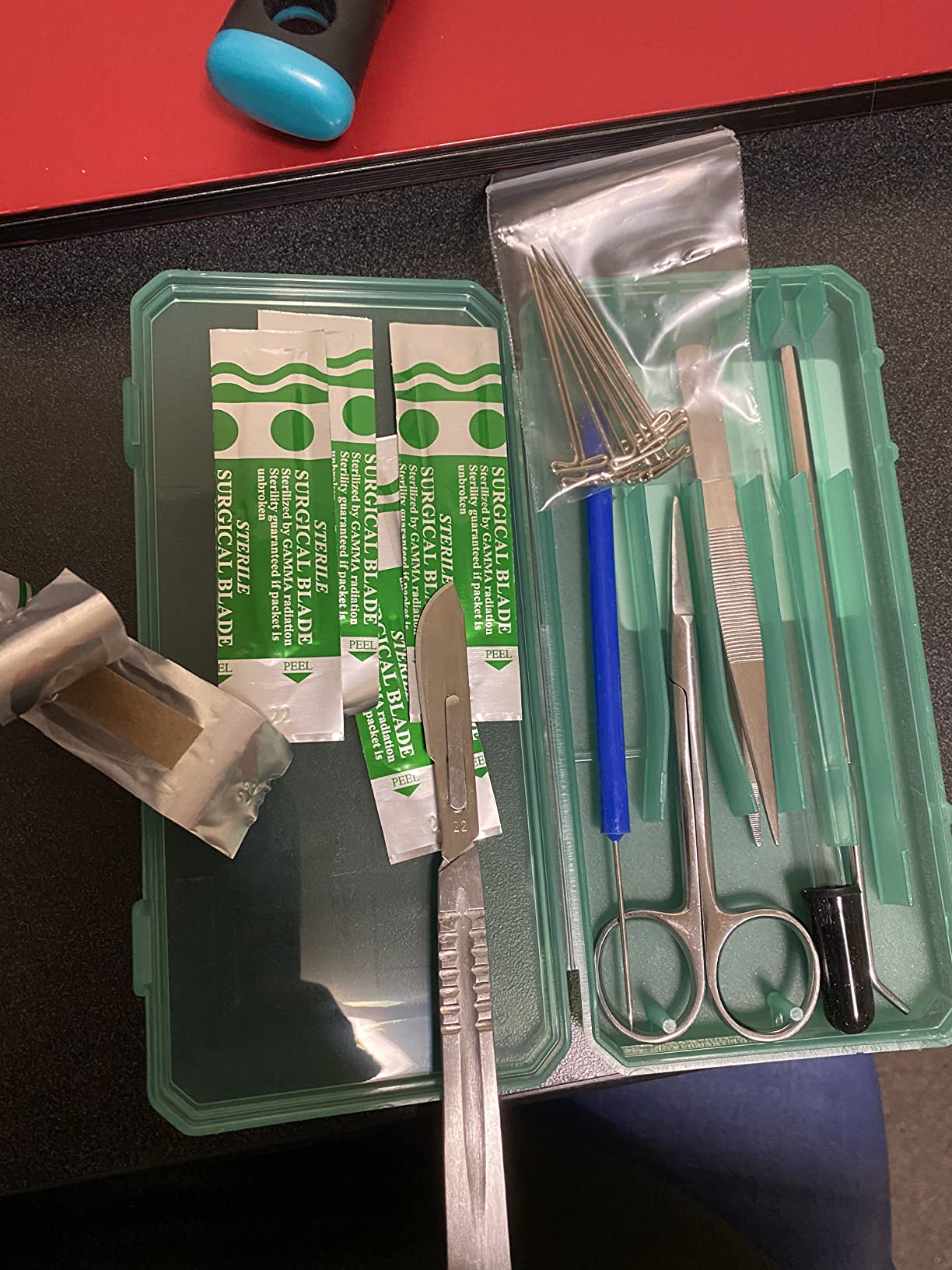 Precision Plus Dissection Kit - 24-Piece Biology Kit - 9 Stainless Steel Instruments - Extra Blades & T-Pins - Biology Students & Faculty - Assorted Color Cases customer photo 2