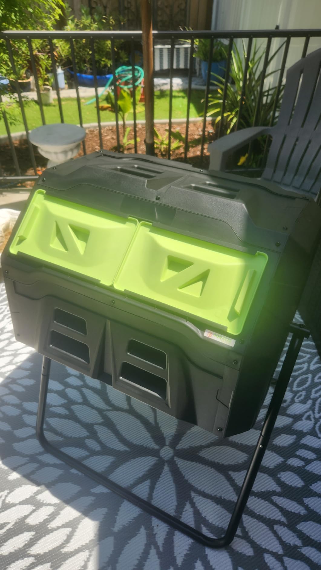 SQUEEZE master Large Compost Tumbler Bin - Outdoor Garden Rotating with Thermometer - Automatic Temperature Measurement - Sturdy Steel Frame - 43Gallon (2-21.5Gal)- Green Door customer photo 1