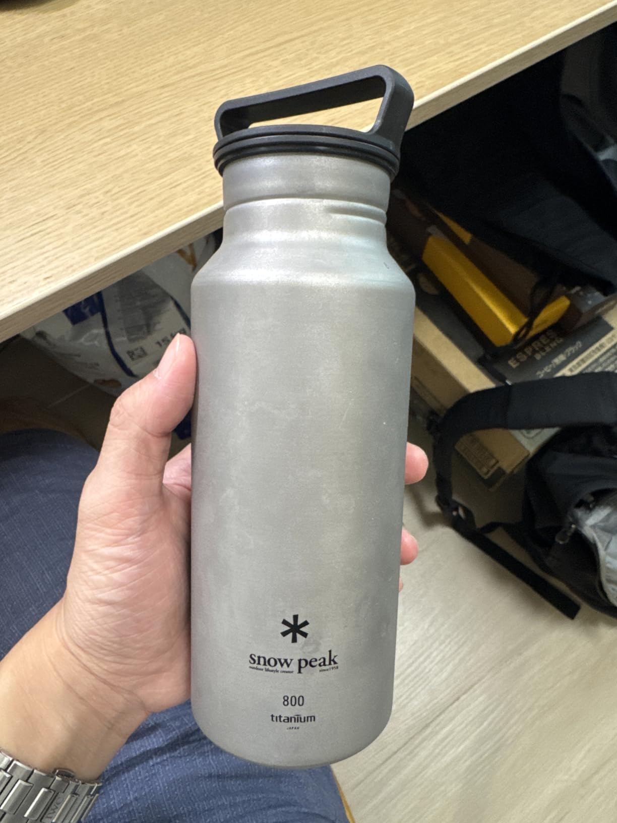 Snow Peak Titanium Aurora Water Bottle, Titanium, 27 Oz customer photo 1