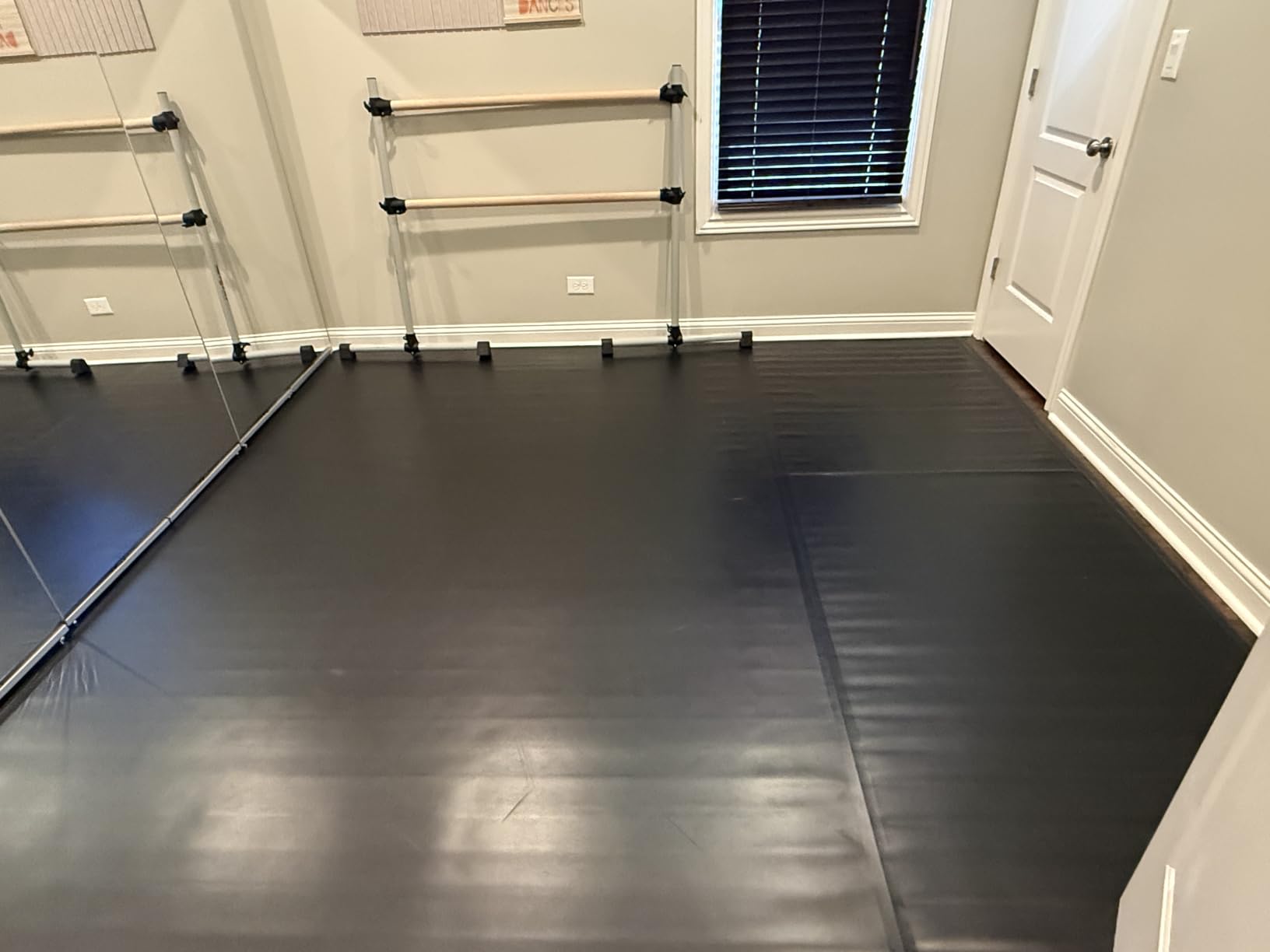 VEVOR Dance Floor Roll, 1.5mm PVC Dance Flooring Marley Dance Practice Floor Portable Grey/Black Roll Out Dance Floor Non-Slide & Wearproof Dance Mat for Ballet(6.6 x 15.7 ft, 6.6 x 49.2 ft) customer photo 2