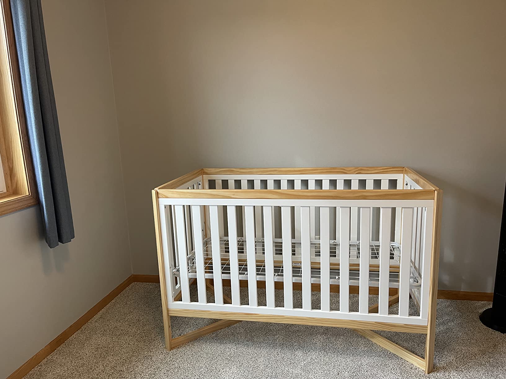 Delta Children Tribeca 4-in-1 Baby Convertible Crib, Bianca White/Natural customer photo 2