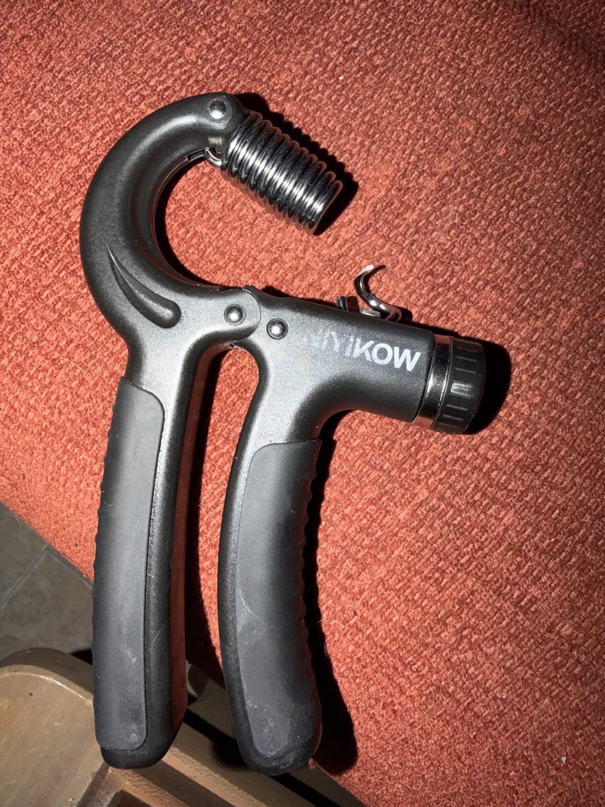 NIYIKOW 2 Pack Grip Strength Trainer, Hand Grip Strengthener, Adjustable Resistance 22-132Lbs (10-60kg) customer photo 1