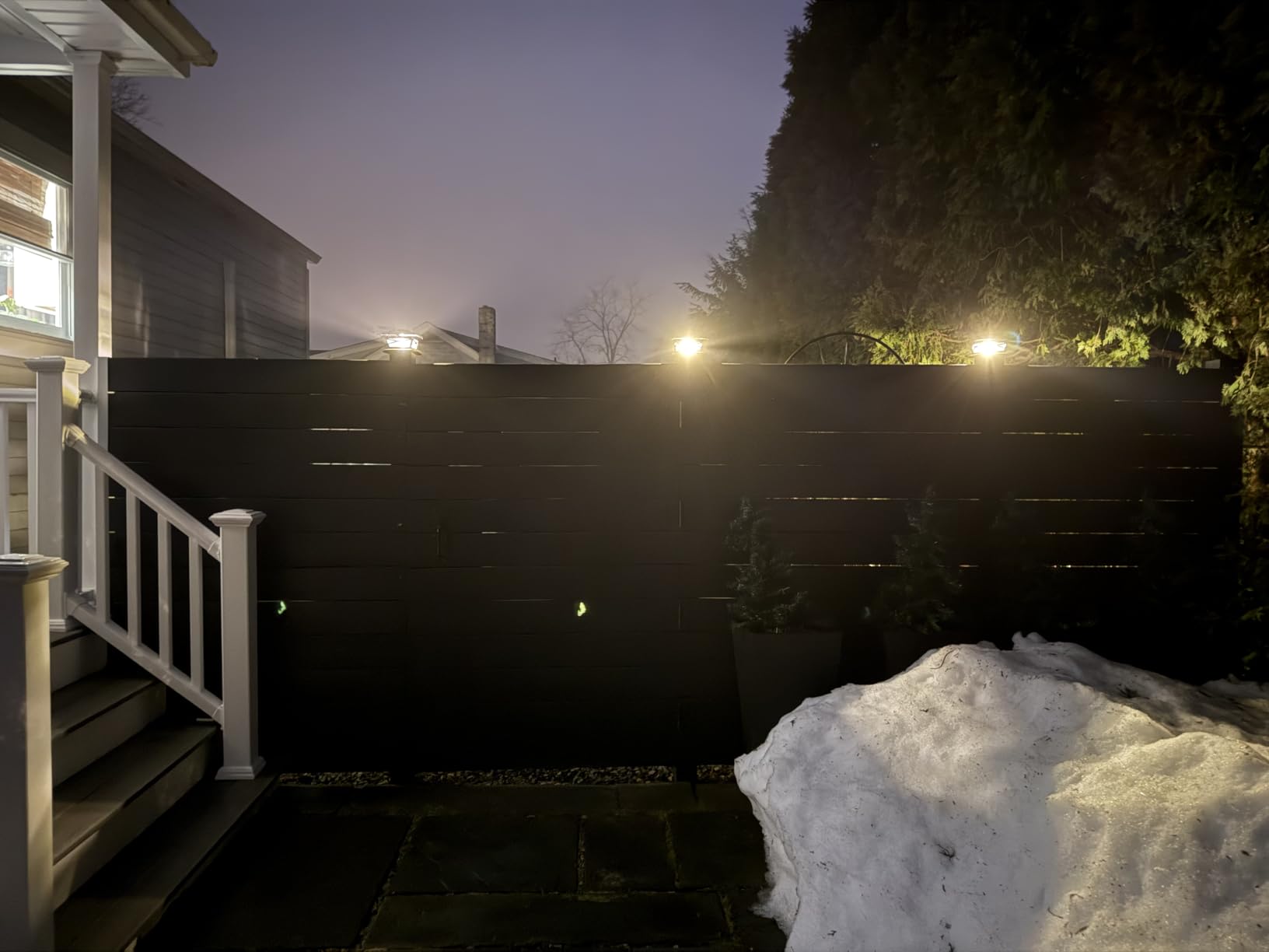 Davinci Lighting Flexfit Solar Outdoor Post Cap Lights - Includes Bases for 4x4 5x5 6x6 Wooden Posts - Bright LED Light - Slate Black (4 Pack) customer photo 2