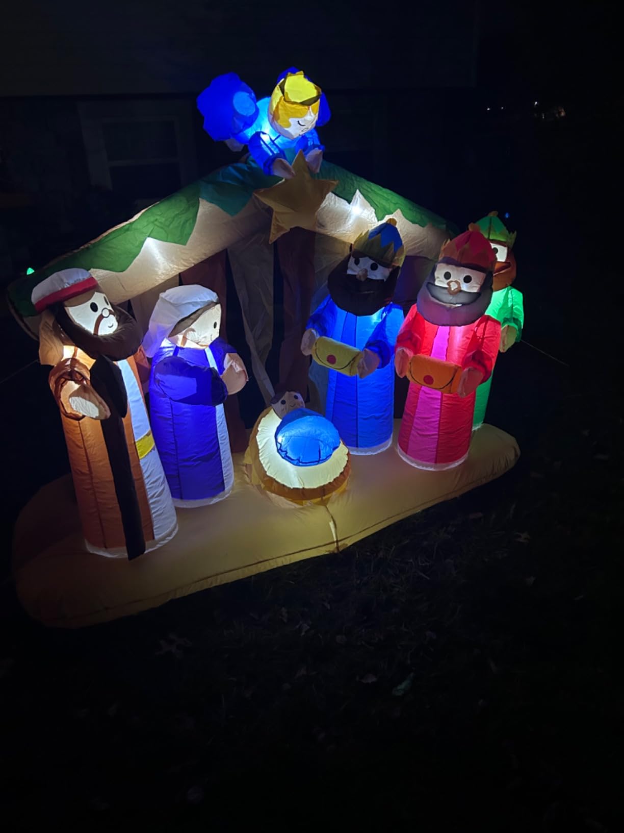 Joiedomi 6.5 FT Long Christmas Inflatable Nativity Scene with Angels with Build-in LEDs Blow Up Inflatables for Christmas Party Indoor, Outdoor, Yard, Garden, Lawn, Winter Decor customer photo 1