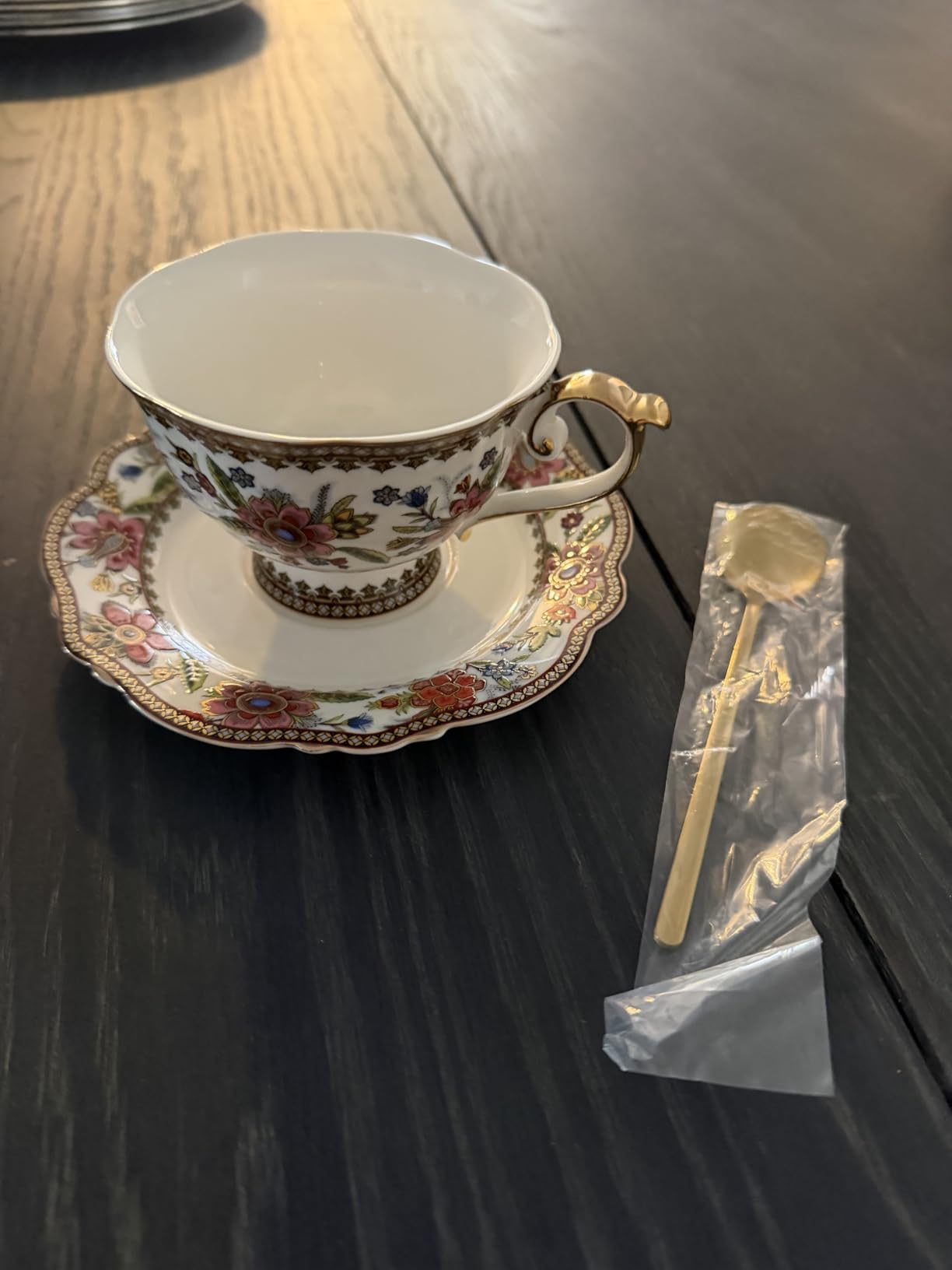 ACMLIFE Porcelain Tea Sets with 24K Gold, Vintage British English Afternoon Tea Sets for 6, Luxury Tea Sets for Women Party for Gifts Tea Sets for Adults Bone China customer photo 2