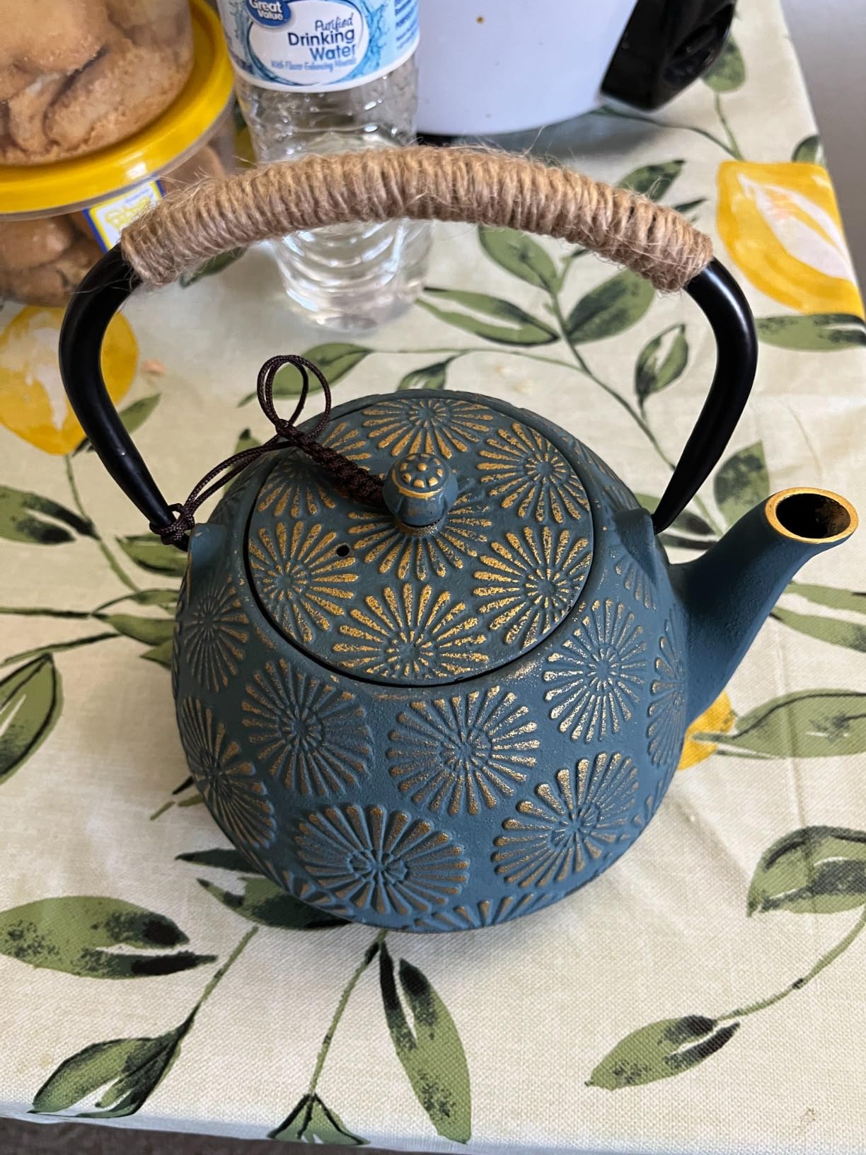 Cast Iron Teapot, 40oz Tea Kettle with Infuser for Stove Top, Sakura Design Japanese Tea Pot for Loose Leaf Coated with Enameled Interior, 1200ml Green customer photo 1