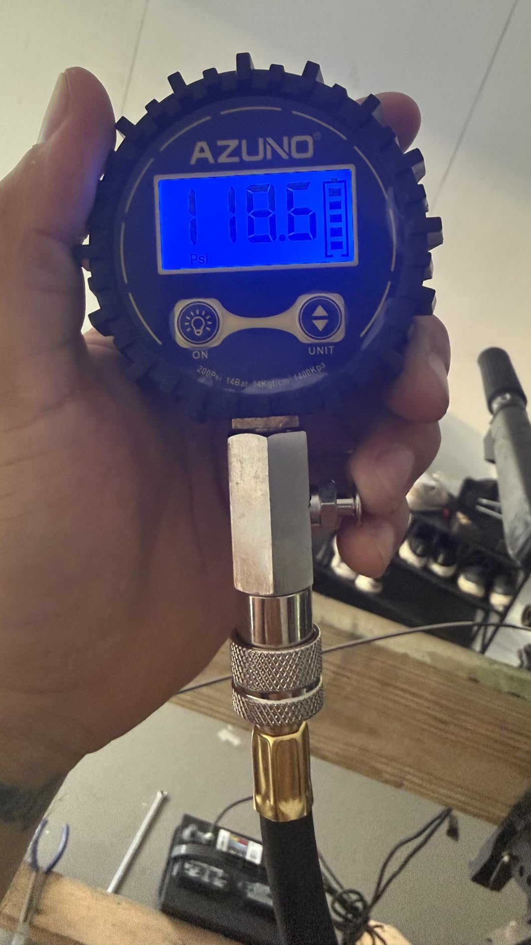AZUNO Compression Tester Automotive, Digital Compression Gauge 200 PSI for Petrol Engine Cylinder Compression Tester Kit with Adapter & Hose customer photo 1