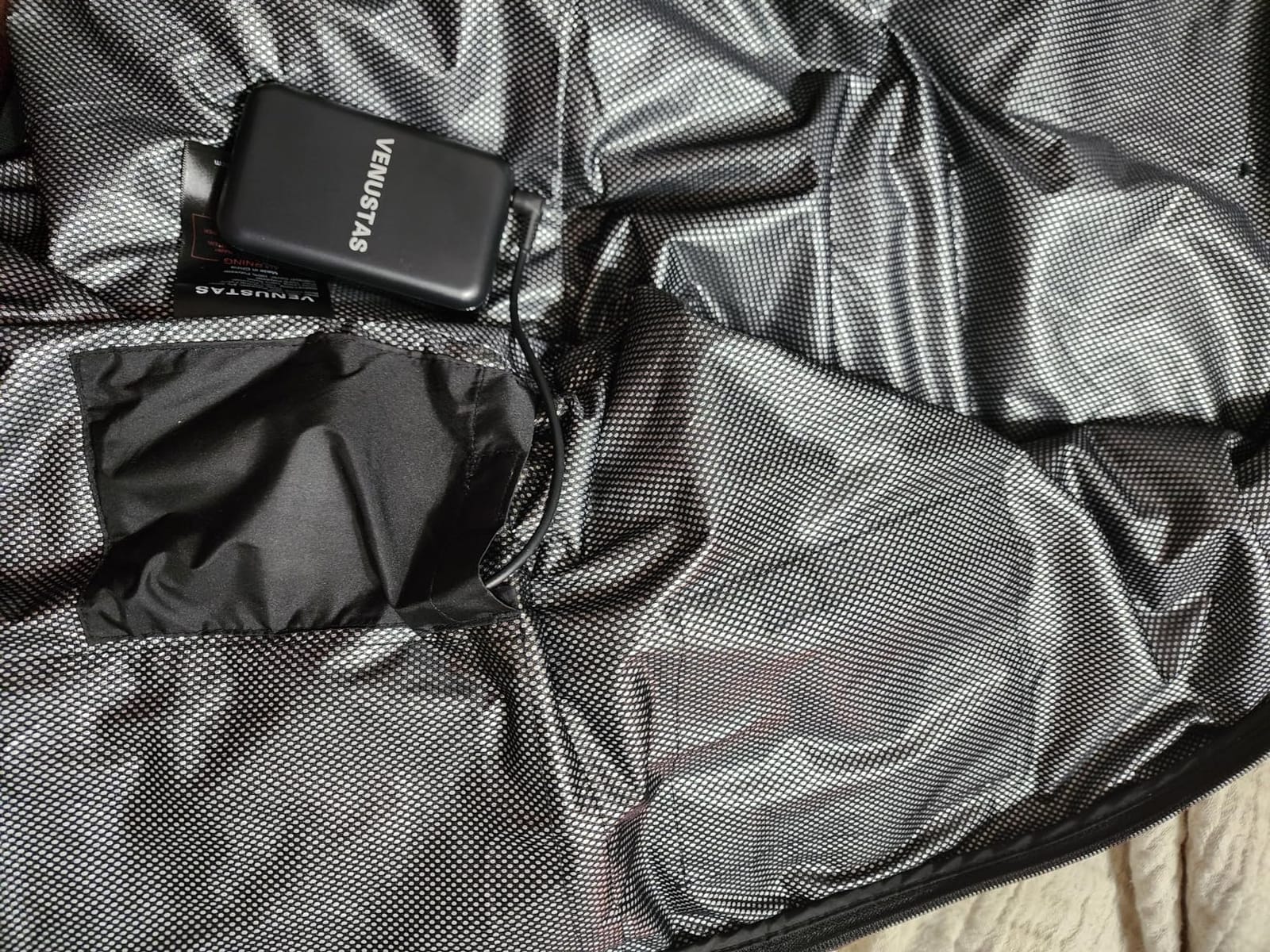 Venustas Unisex Dual-Control Heated Jacket, Water-resistant Heated Coat for Women and Men with Battery Included customer photo 2