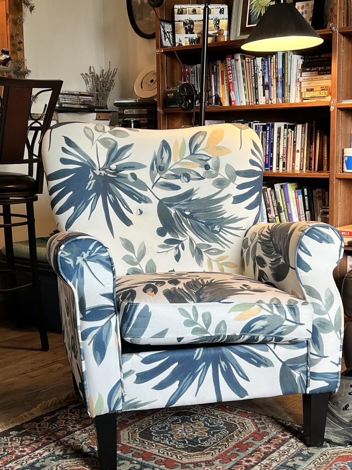 YOLENY Modern Accent Chair, High Back Armchair, Upholstered Fabric Button Single Sofa with Wooden Legs for Living Room, Bedroom, Blue Leaves customer photo 2