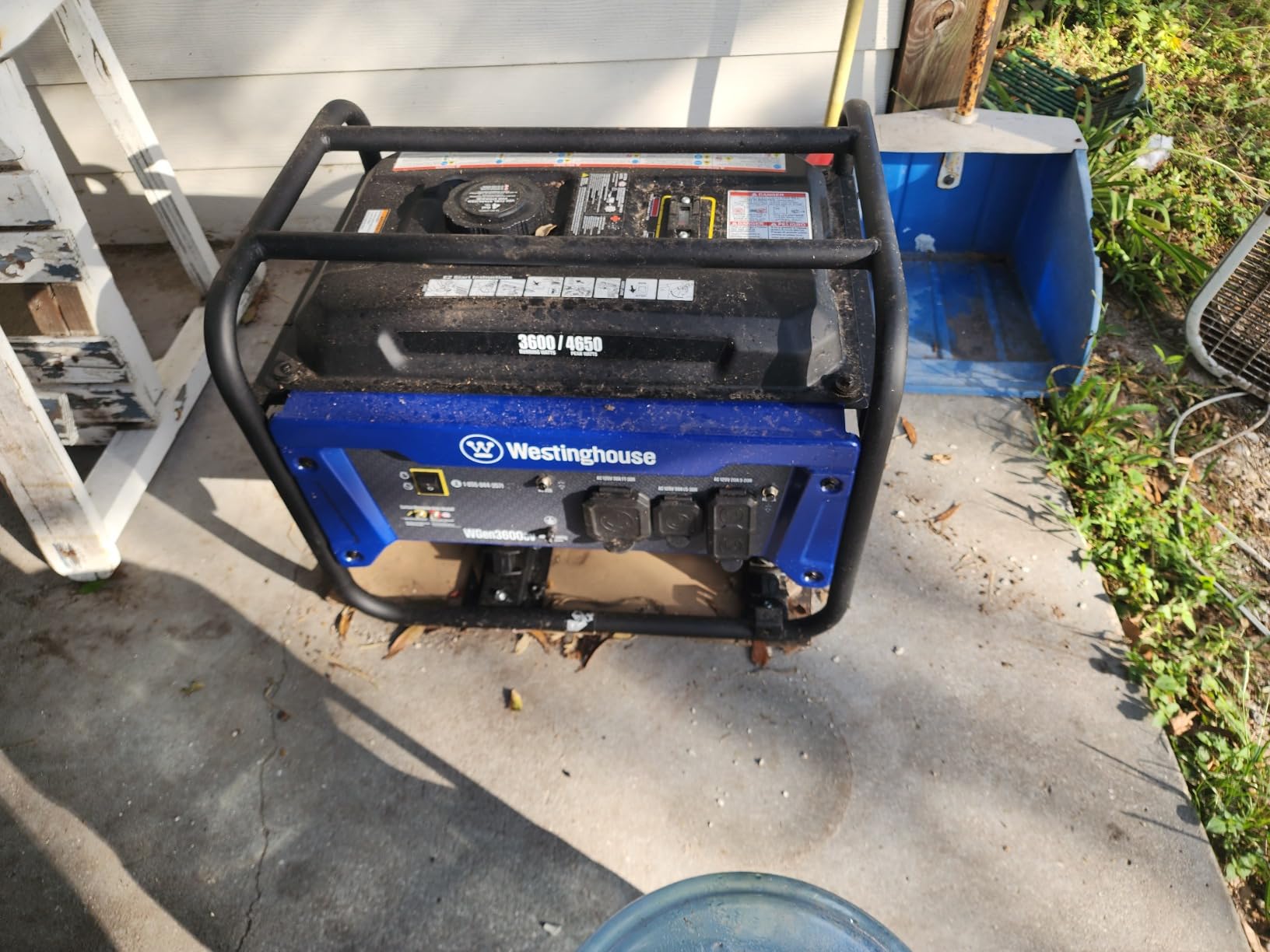 Westinghouse 4650 Peak Watt Portable Generator, RV Ready 30A Outlet, Gas Powered, CO Sensor customer photo 1