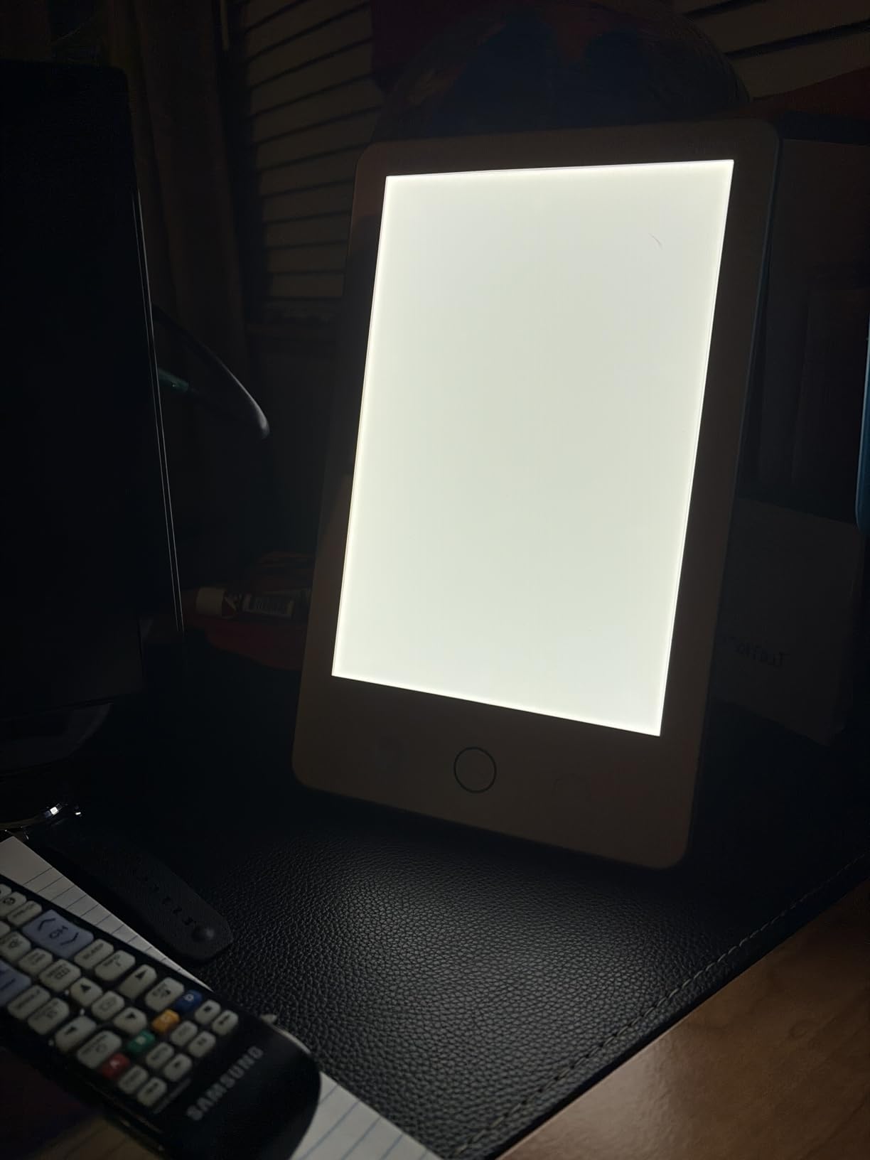 Verilux HappyLight Luxe - Light Therapy Lamp with 10,000 Lux, UV-Free, LED Bright White Light with Adjustable Brightness, Color, Countdown Timer, & Stand - Boost Mood, Sleep, Focus (Champagne Gold) customer photo 1