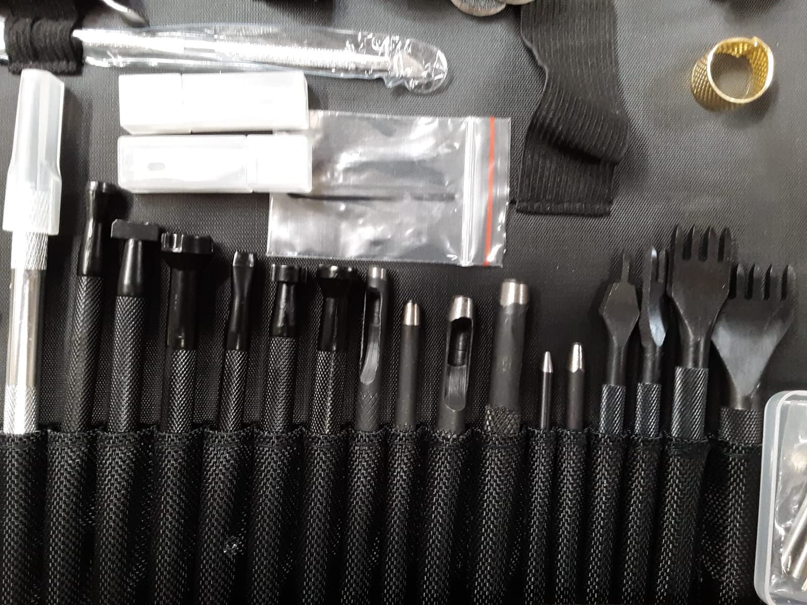 IMZAY 415 PCS Leather Working Kit, Leather Tool Kit, LeatherCrafting Set customer photo 1