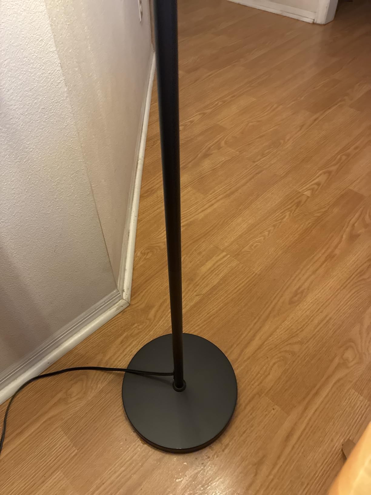 EDISHINE Industrial Farmhouse Floor Lamp, Dimmable with 3 LED Bulbs | Stepless Dimming, Black Corner Rustic Tall Tree Standing Lamp, E26, Home Decor, Ideal for Living Room, Dining Room, Bedroom customer photo 1