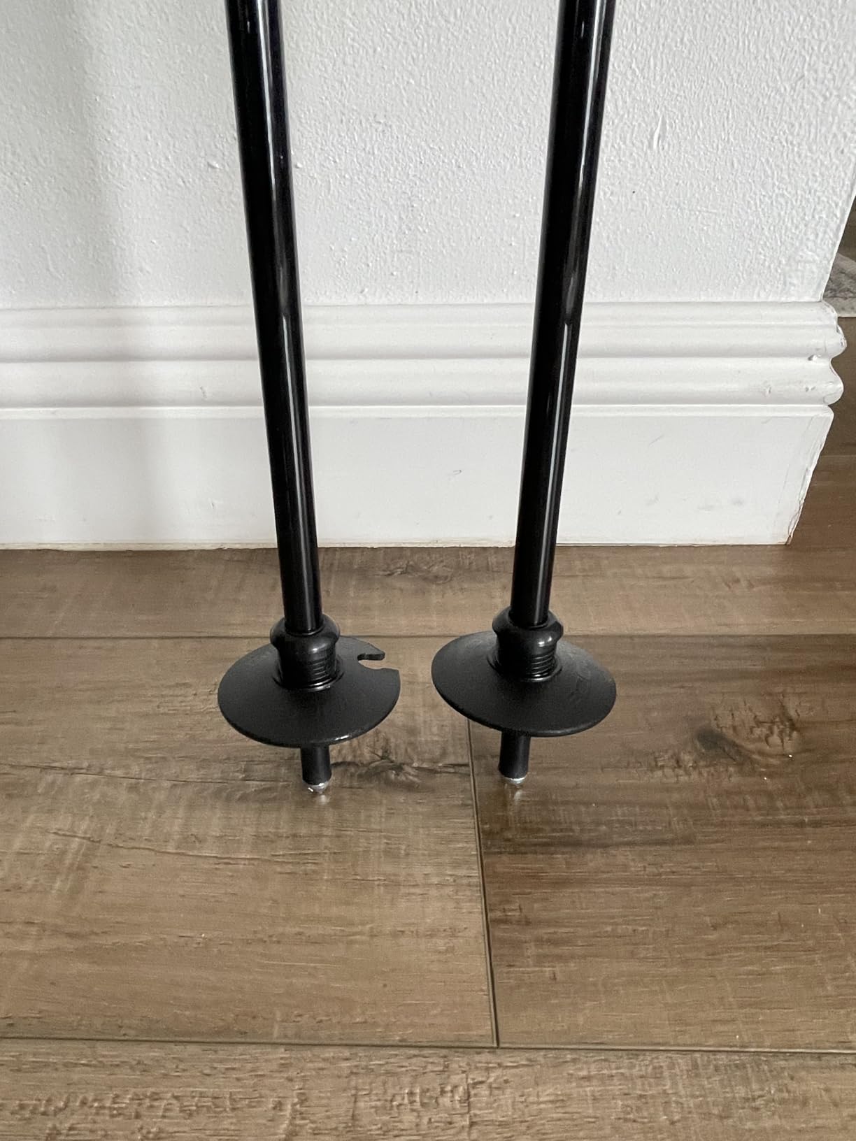G-Max Summit Ski Poles - Lightweight & Durable Carbon Composite Downhill Ski Poles for Men & Women - Ergonomic Grip & Shock Absorbing Design - Pair customer photo 1