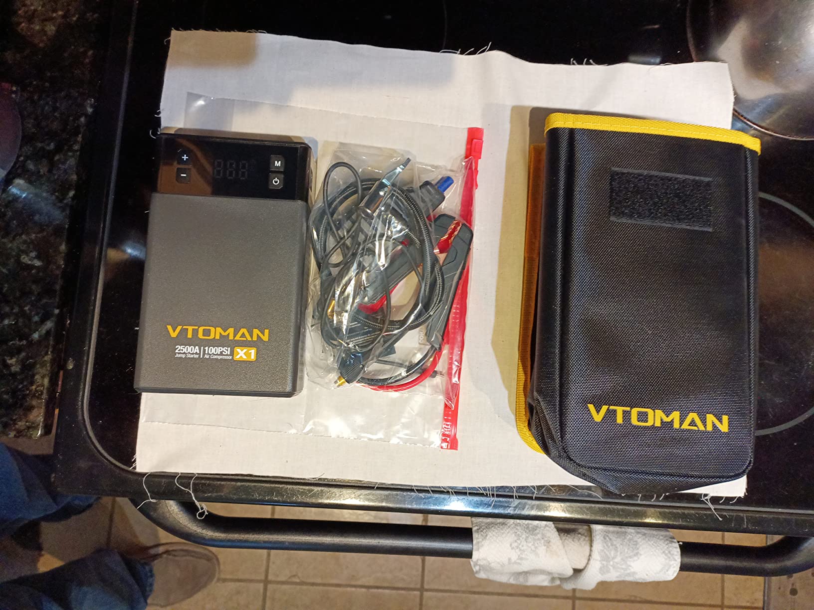 VTOMAN X1 2500A Jump Starter,150PSI Air Compressor for 8.5L Gas/6L Diesel customer photo 2