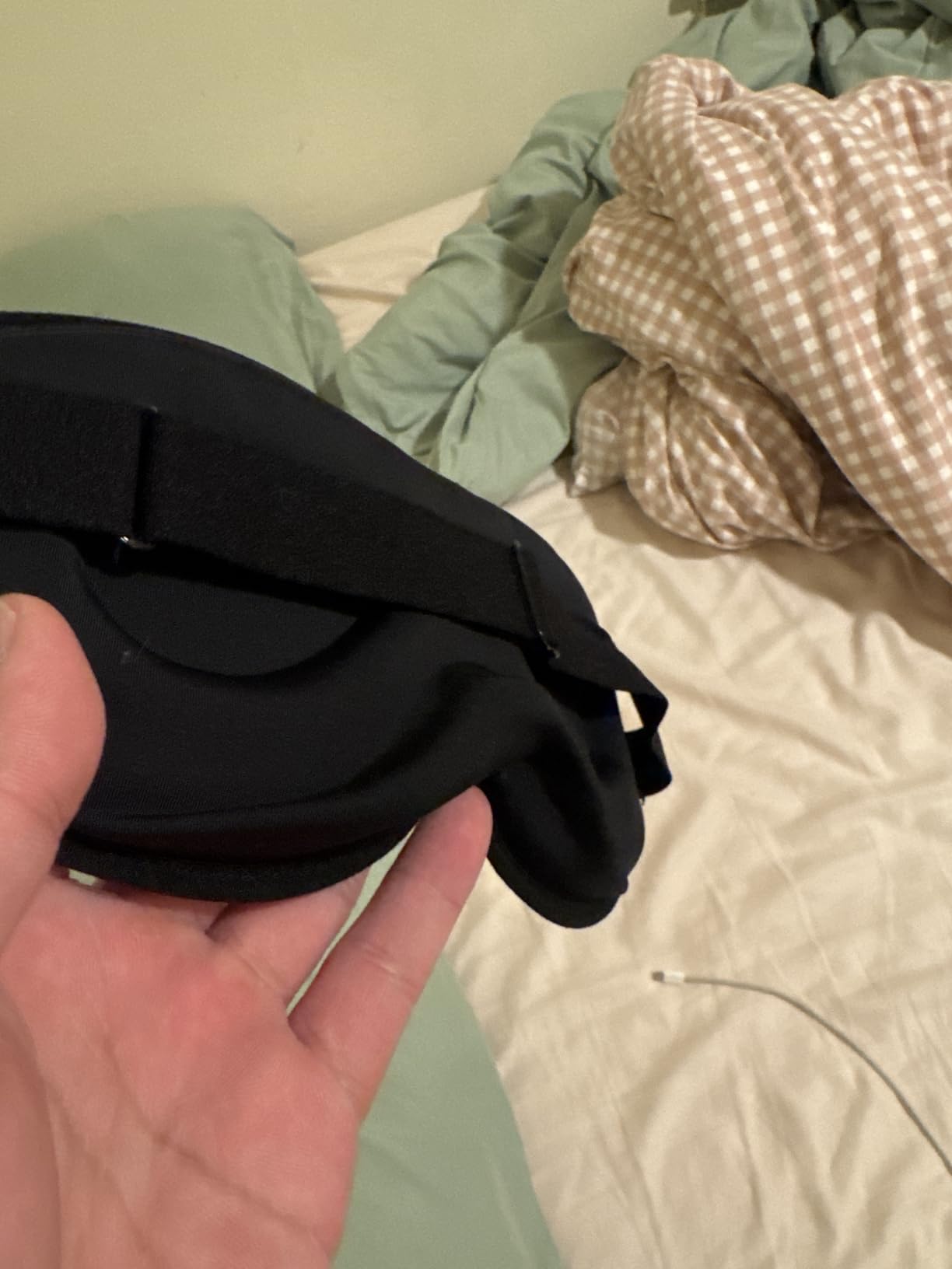LitBear Sleep Mask for Side Sleeper Women Men, Eye Mask for Sleeping | Light Blocking 3D Contoured Sleeping Mask, Soft Breathable Sleep Eye Mask with Adjustable Elastic Strap for Travel, Black customer photo 2