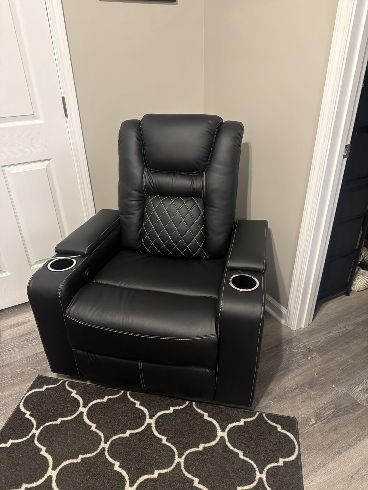 Electric Power Recliner Chair with USB Ports and Cup Holders, Breathable Leather Home Theater Seating with Hidden Arm Storage (Black) customer photo 1