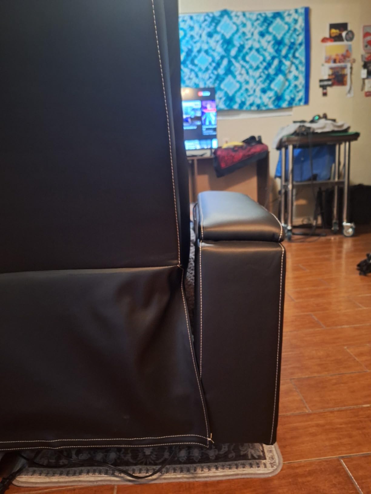 Electric Power Recliner Chair with USB Ports and Cup Holders, Breathable Leather Home Theater Seating with Hidden Arm Storage (Black) customer photo 2