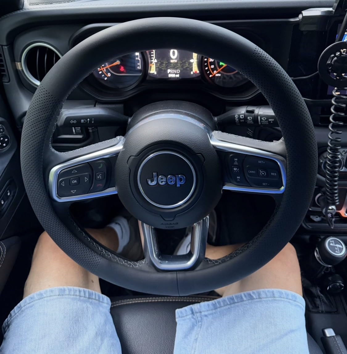 LKWLIKEI Nappa Premium Leather car Steering Wheel Cover, Non-Slip, Breathable, Universal 15 inches, Black customer photo 1