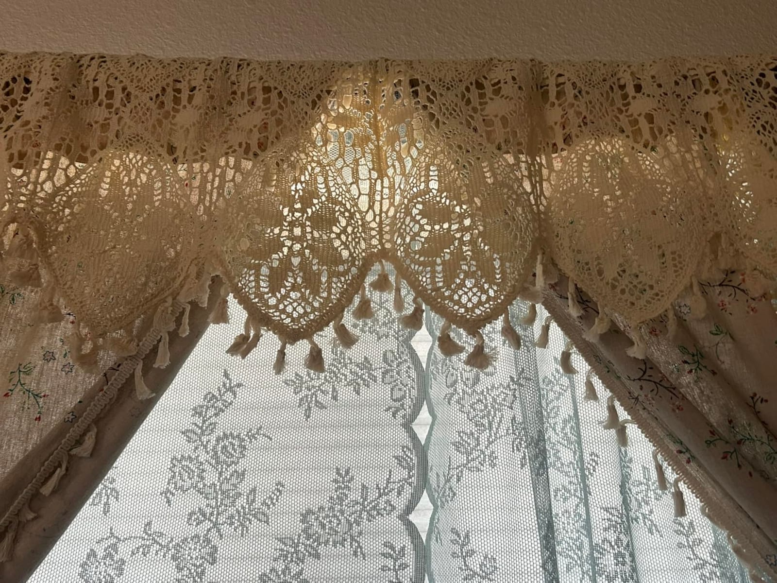 Retro Crochet Curtain Valance for Kitchen Window Boho Curtain Tiers for Coffee Decor Rod Pocket Farmhouse Short Curtains for Room Divider 1 Panel Knitting Doorway Curtain W35 X L15 Inch customer photo 2