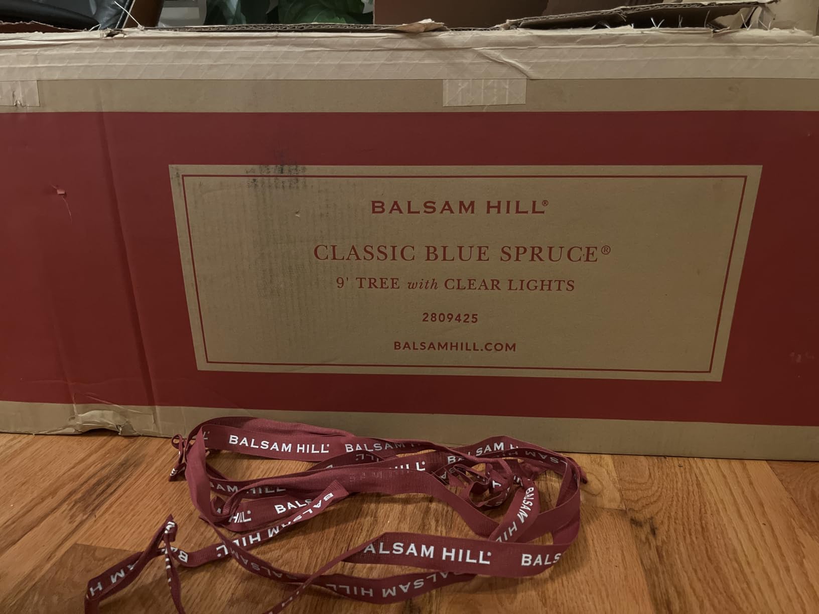 Balsam Hill 9ft Pre-Lit Classic Blue Spruce - Artificial Christmas Tree with 1500 Clear Incandescent Lights, Easy Plug Technology, Premium Stand for Indoor Holiday Decorating customer photo 2