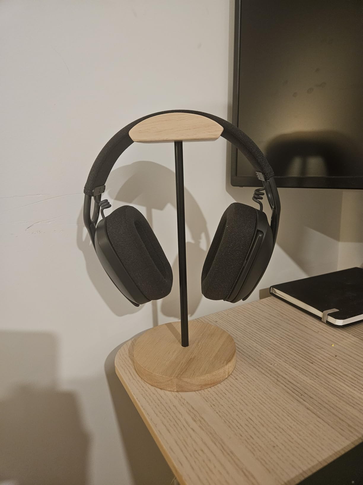 Headphone Stand Nature Wood & Metal Headset Hanger Mount Hook Gaming Holder Desktop Earphone Artful Functional Craftsmanship Stand for All Headsets with Solid Wooden Base customer photo 1