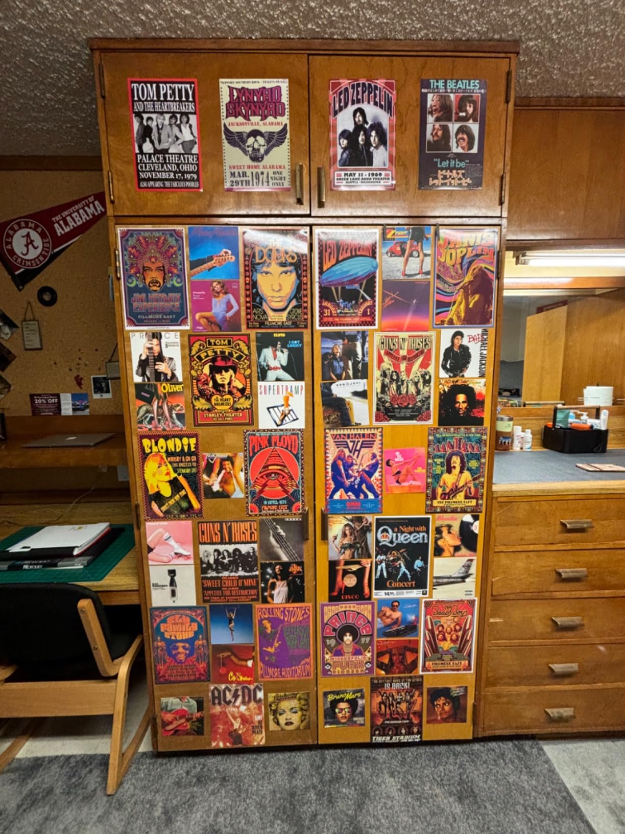 Woonkit Vintage Rock Band Posters for Room Aesthetic, 70s 80s 90s Retro Music Room Wall Bedroom Decor Art, Vintage Rock Concert Poster Wall Collage, Old Music Album Cover Prints (12 SET B, 7.8X11.8 INCH) customer photo 1