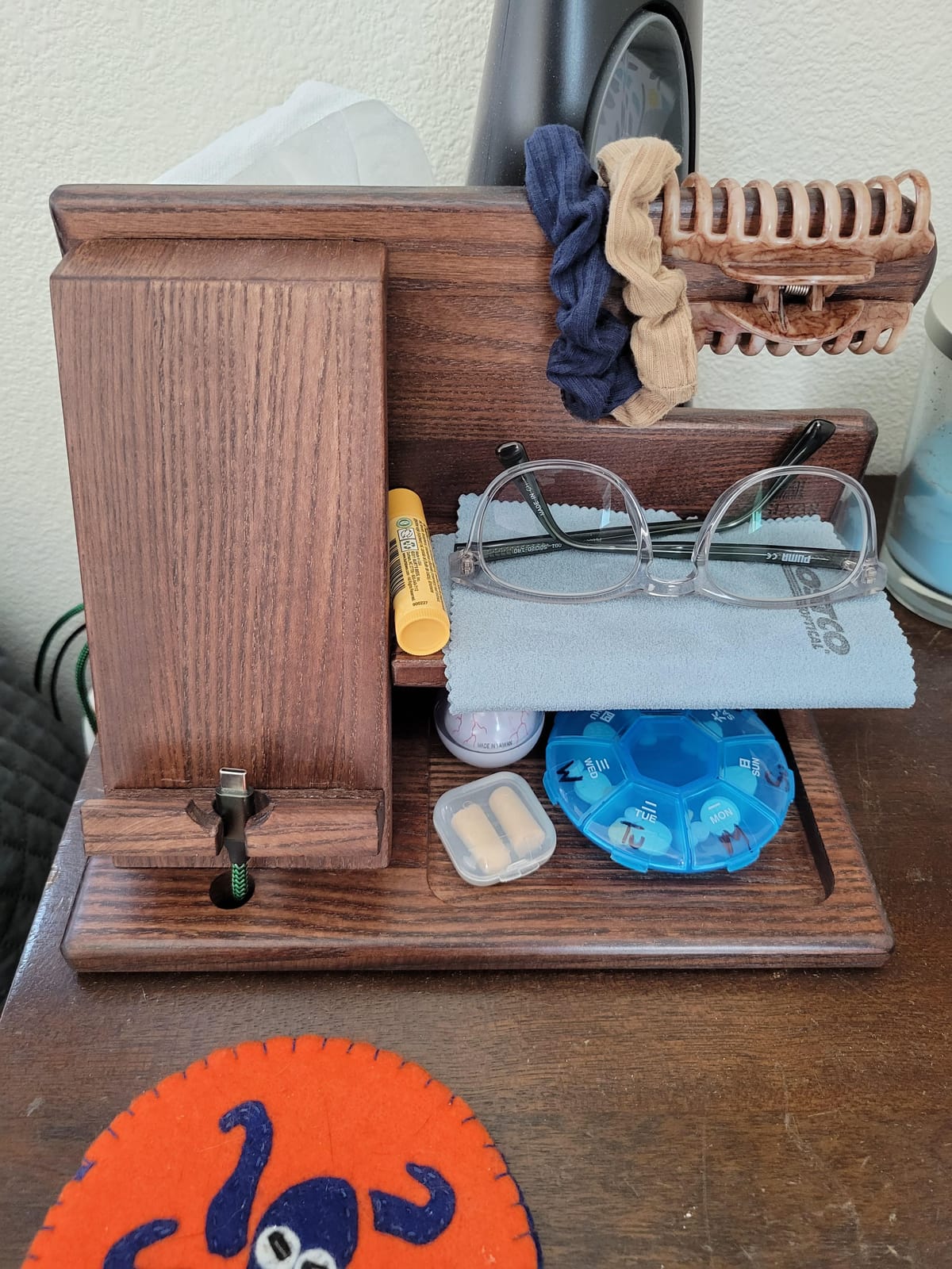 TESLYAR Wood Phone Docking Station for Men - Desktop or Nightstand Organizer - Birthday Gifts for Men, Dad - Anniversary Idea from Wife - Key Holder, Stand Wallet, Watch & Essentials (Bourbon Brown) customer photo 1